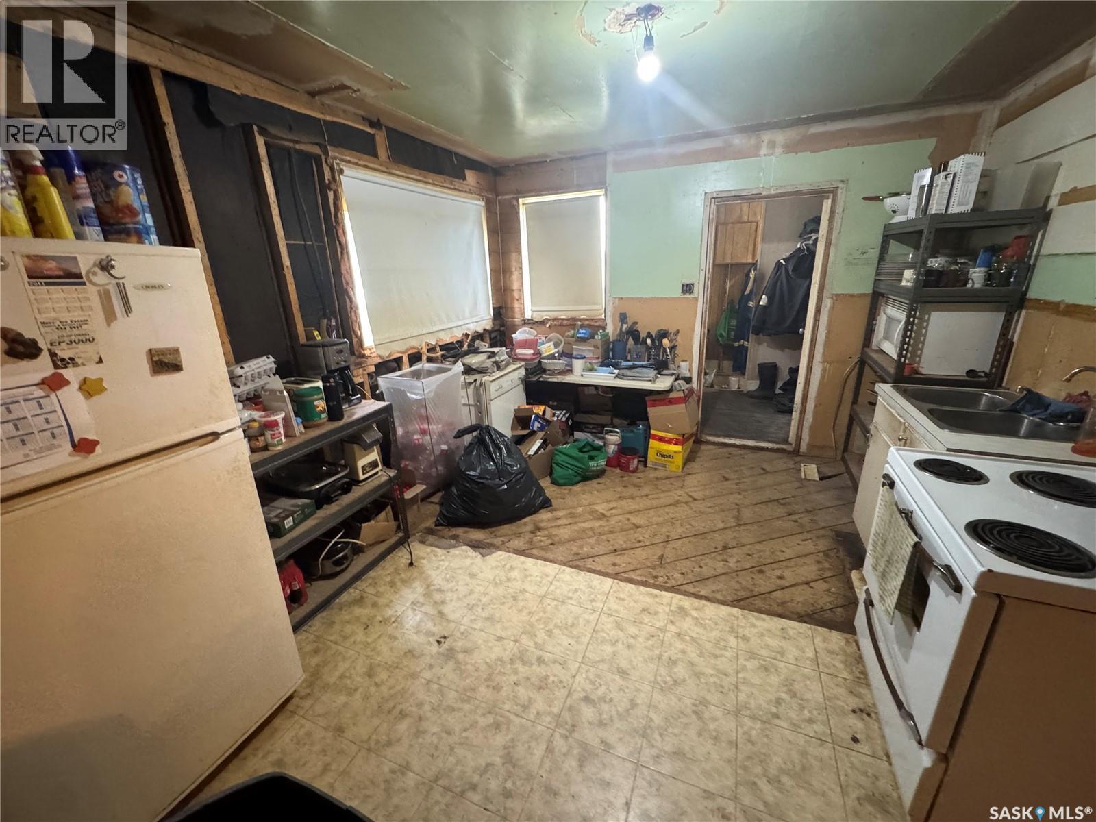 110 Railway Avenue, Strasbourg, Saskatchewan  S0G 4V0 - Photo 5 - SK046555