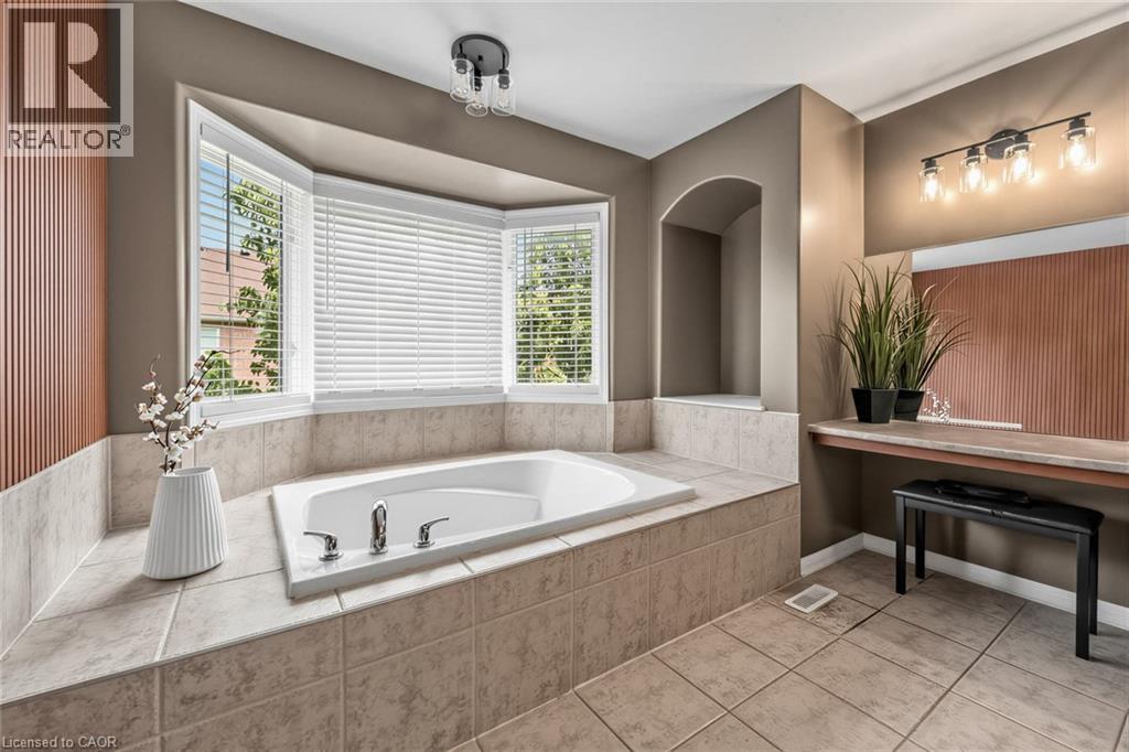 729 Boughton Crescent, Milton, Ontario L9T 0E5 - Photo 38 - 40846906
