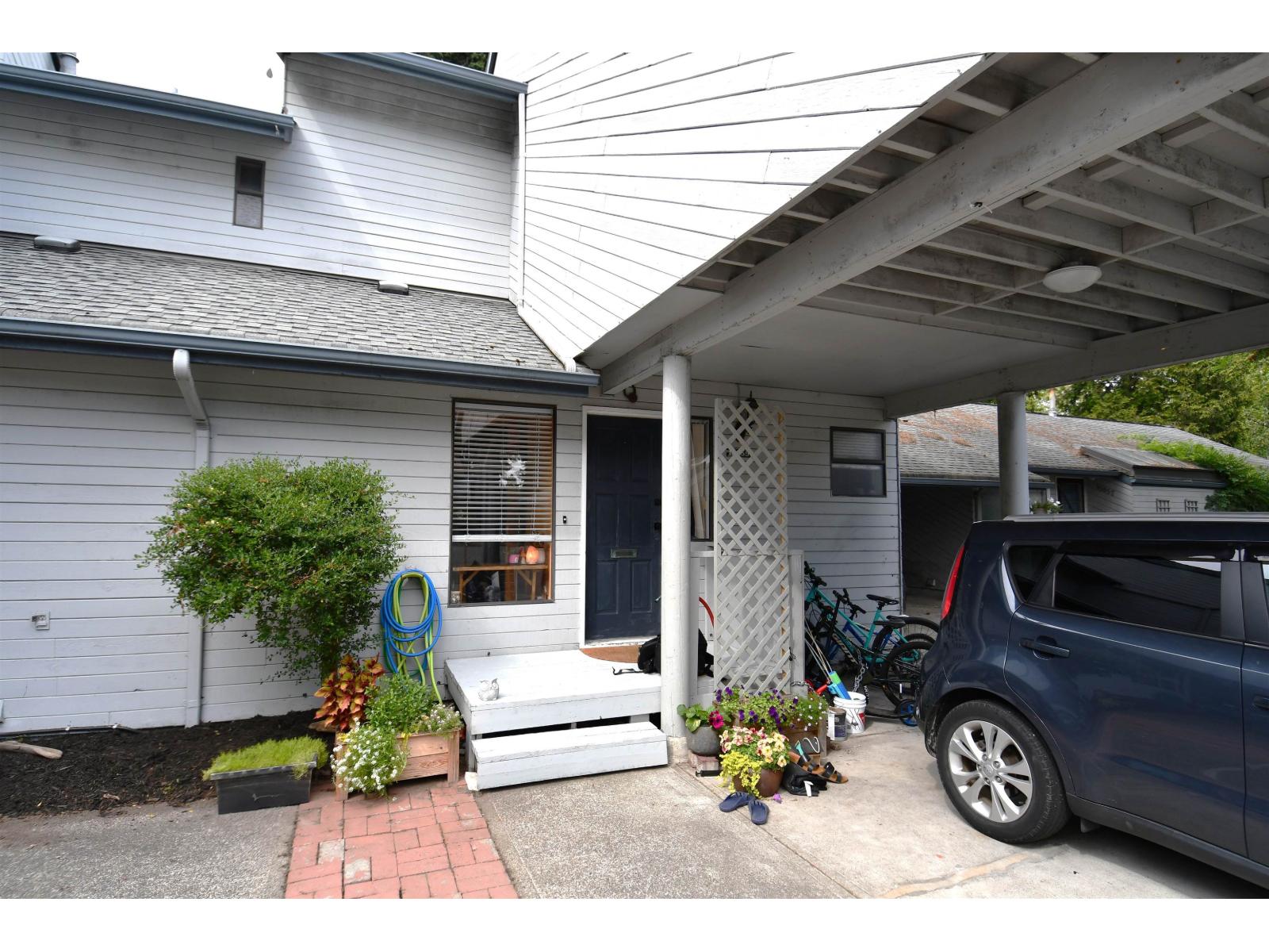 15855 ALDER PLACE, Surrey, British Columbia