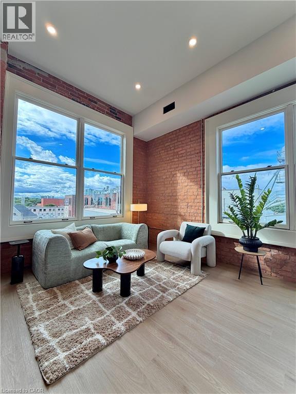 56 YORK Boulevard Unit# 407, Hamilton, Ontario
