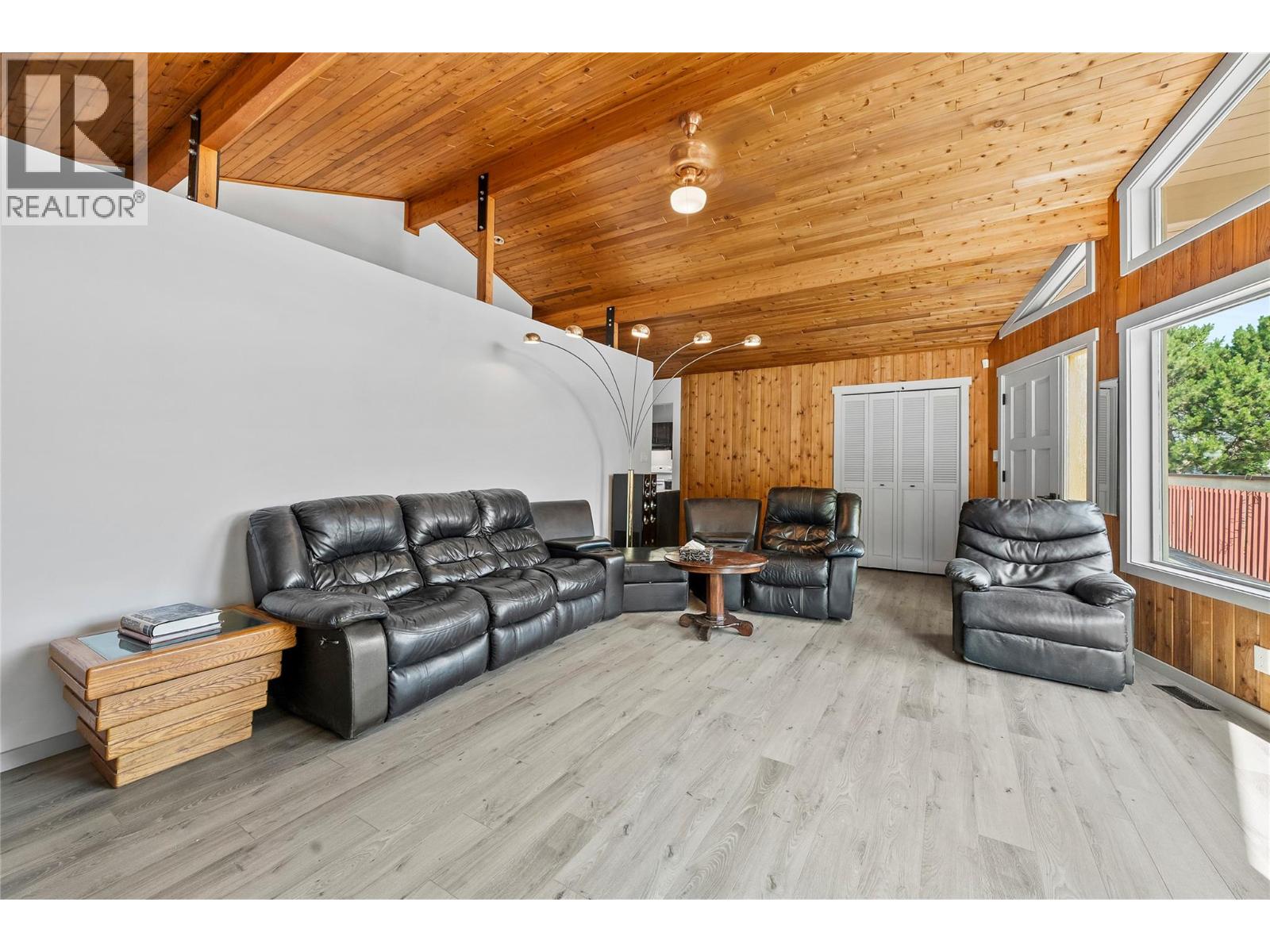 304 Brooke Drive, Chase, British Columbia  V0E 1M0 - Photo 7 - 10395361