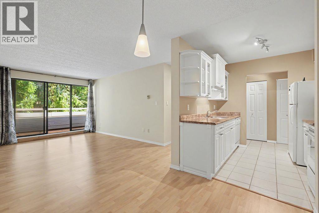 404 1210 Pacific Street, Coquitlam, British Columbia V3B 6K3 - Photo 5 - R3159215