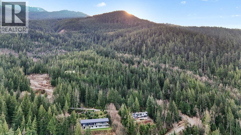 1140 Copper Drive, Squamish, British Columbia  V1J 1J0 - Photo 11 - R3141879
