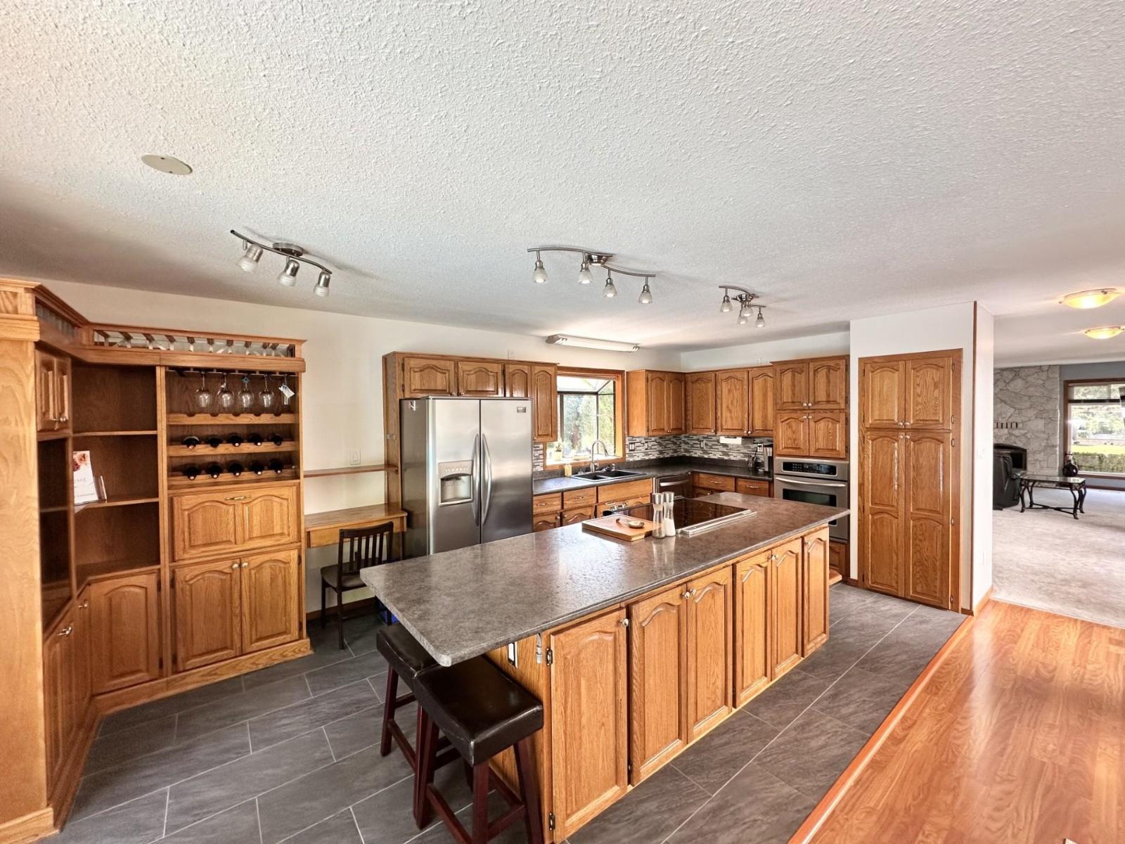 3762 Nanaimo Crescent, Abbotsford, British Columbia  V2T 4Z7 - Photo 10 - R3139043