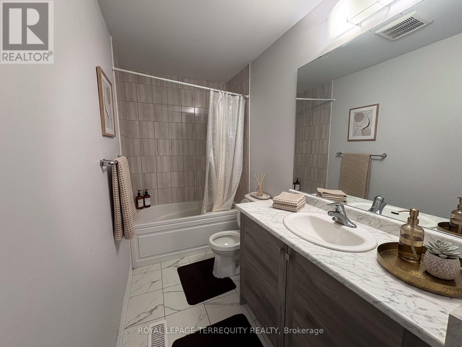 285 Vanilla Trail, Thorold, Ontario  L2V 0K8 - Photo 11 - X13716288