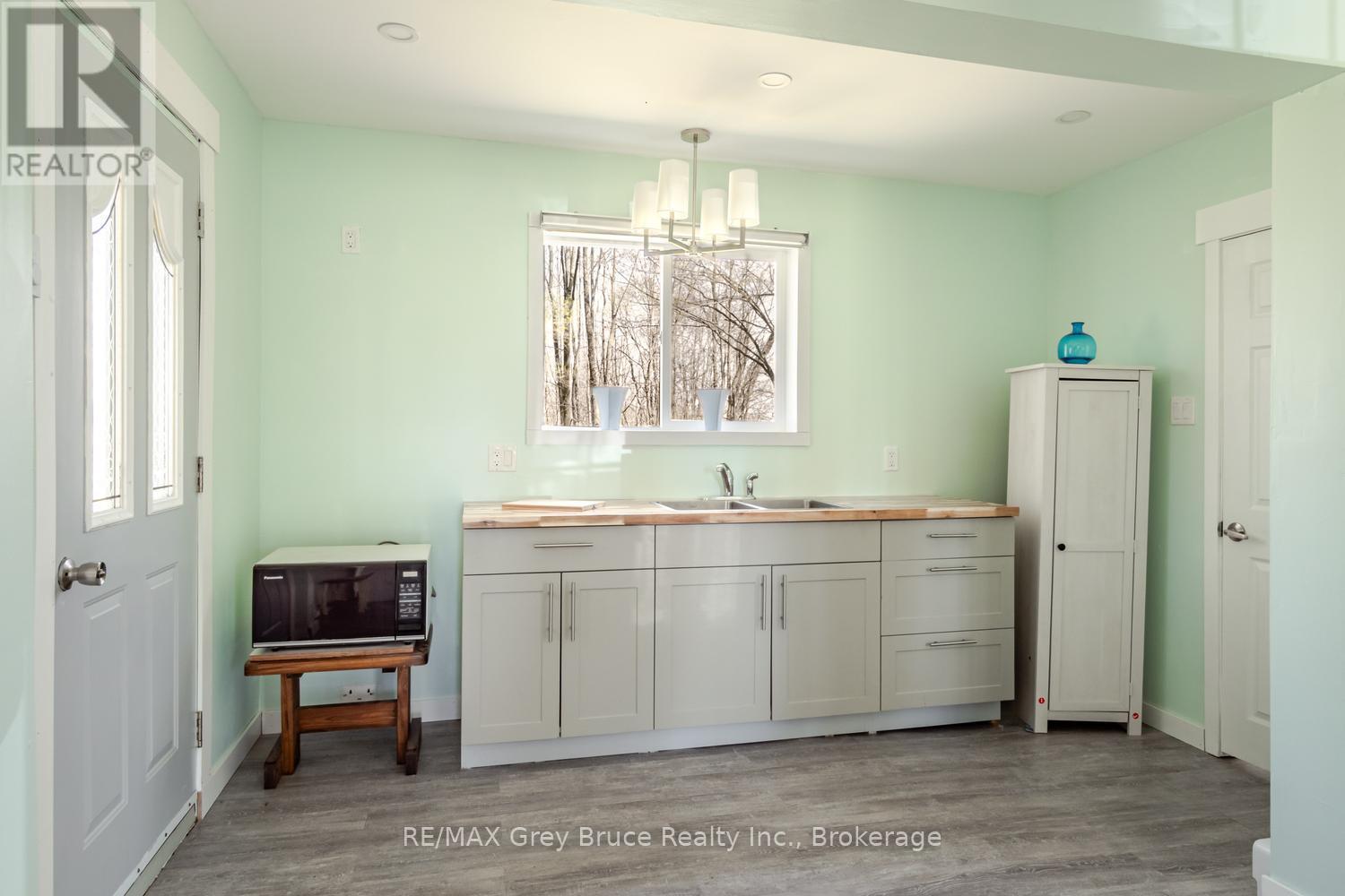 130 Crooked Hill Road, South Bruce Peninsula, Ontario  N0H 1A0 - Photo 7 - X13706556