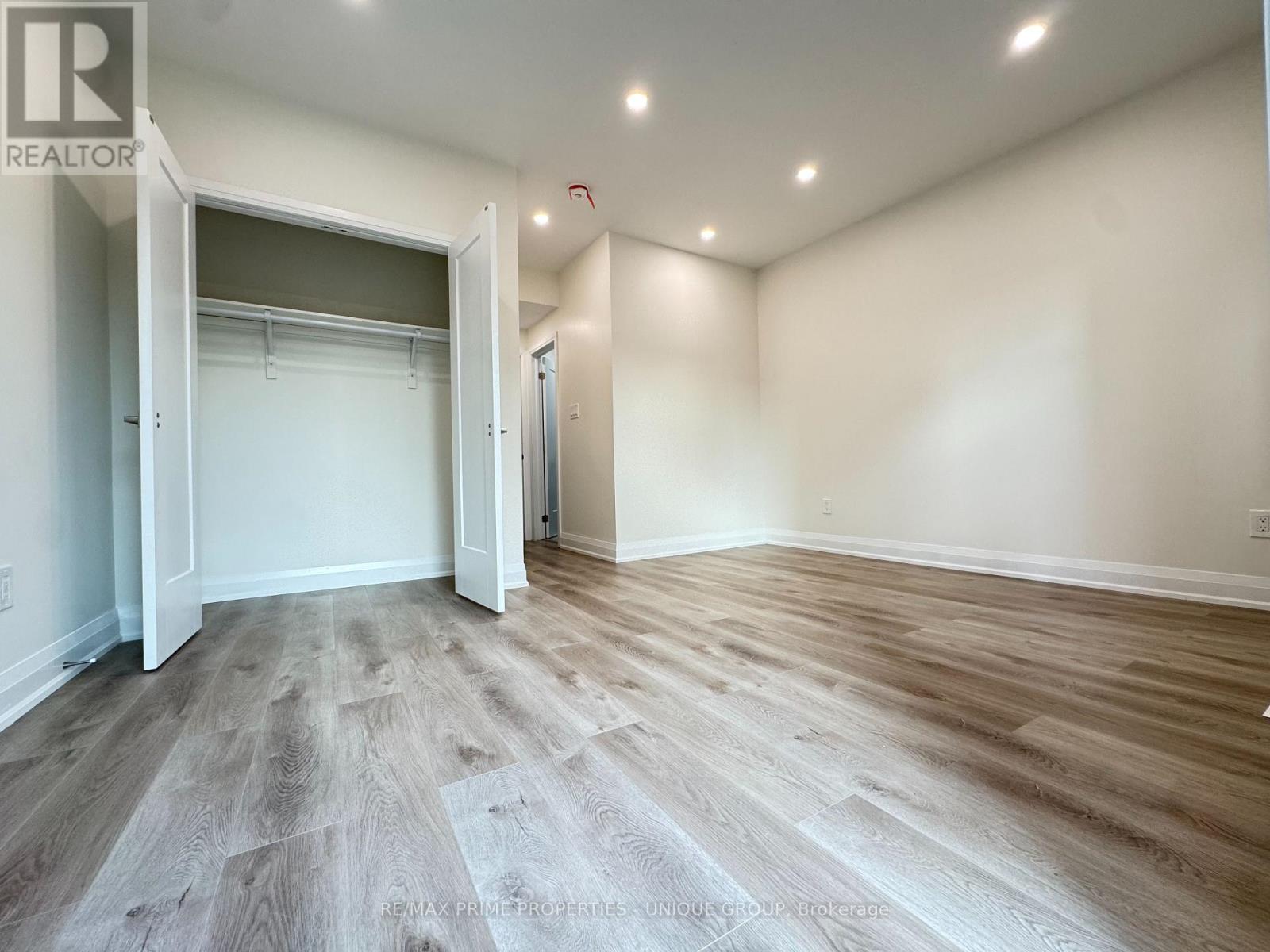 2 - 62 Henry Street, Toronto, Ontario  M5T 1X2 - Photo 6 - C13701768