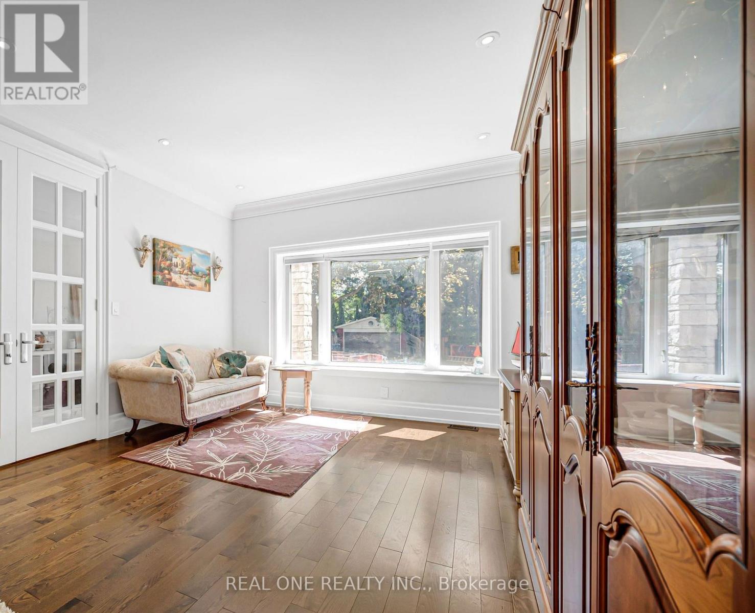 100 Ridelle Avenue, Toronto, Ontario  M6B 1J6 - Photo 11 - C13715548