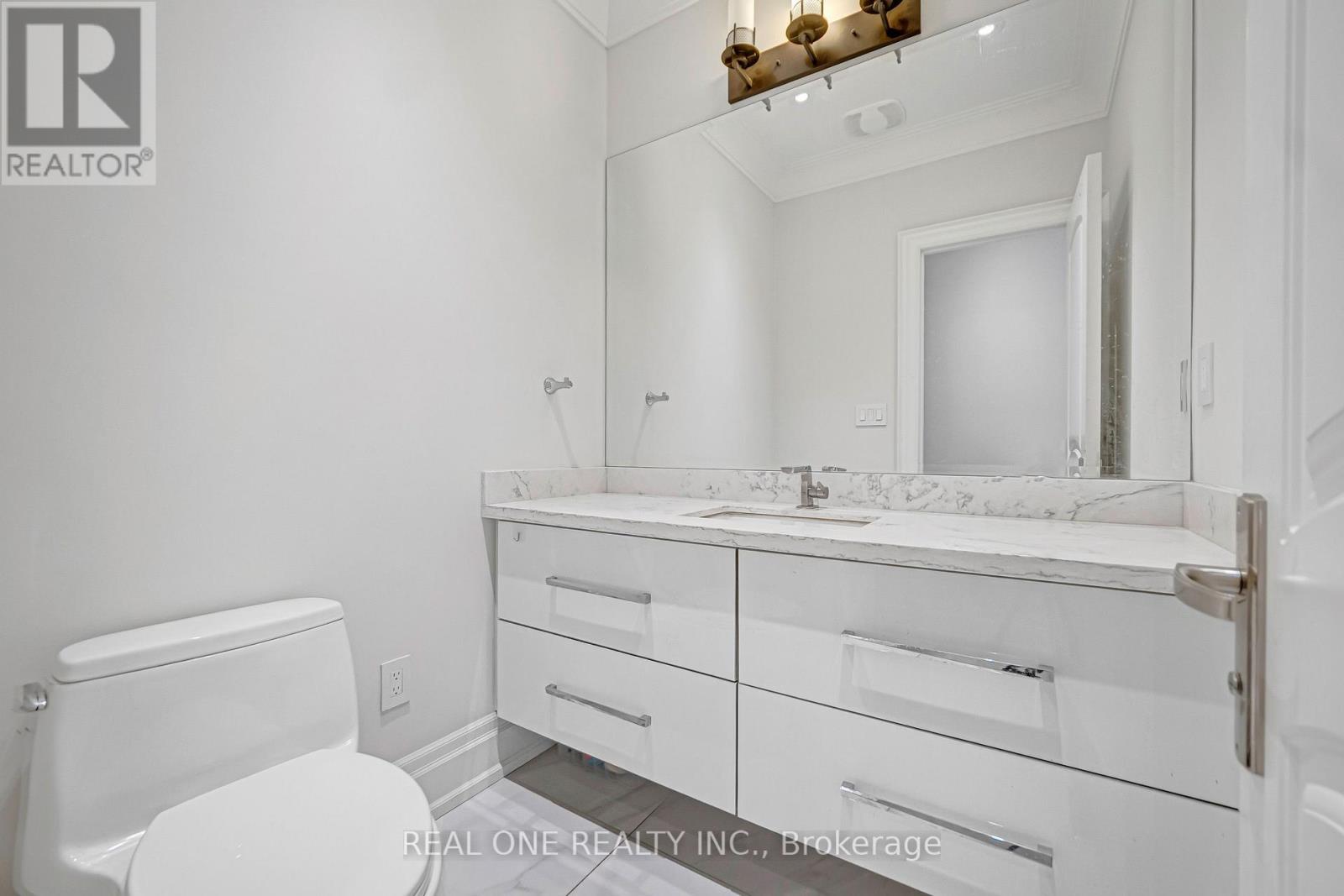100 Ridelle Avenue, Toronto, Ontario  M6B 1J6 - Photo 21 - C13715548