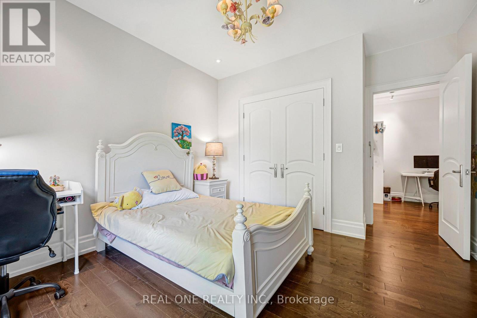 100 Ridelle Avenue, Toronto, Ontario  M6B 1J6 - Photo 34 - C13715548