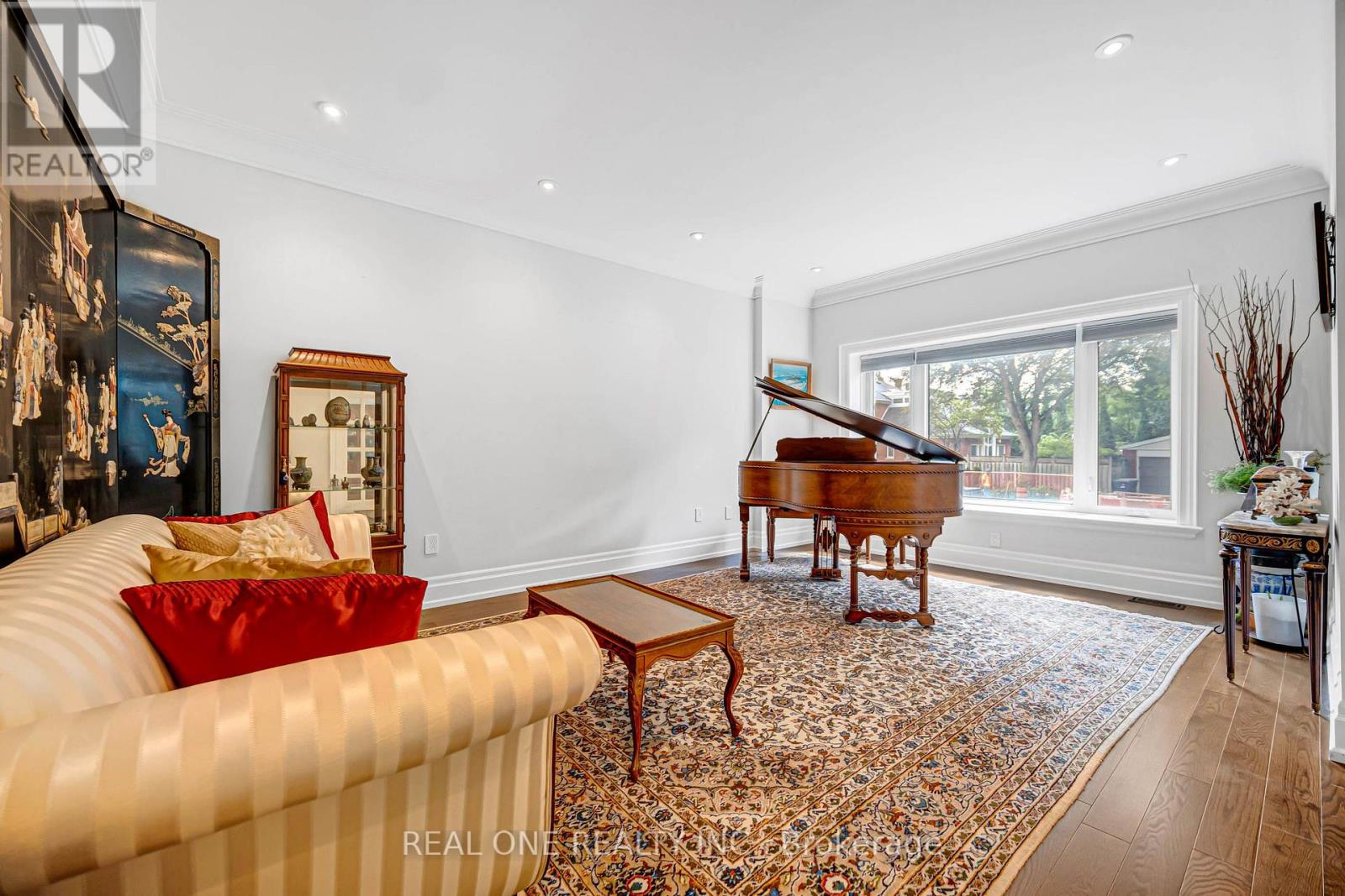 100 Ridelle Avenue, Toronto, Ontario  M6B 1J6 - Photo 5 - C13715548