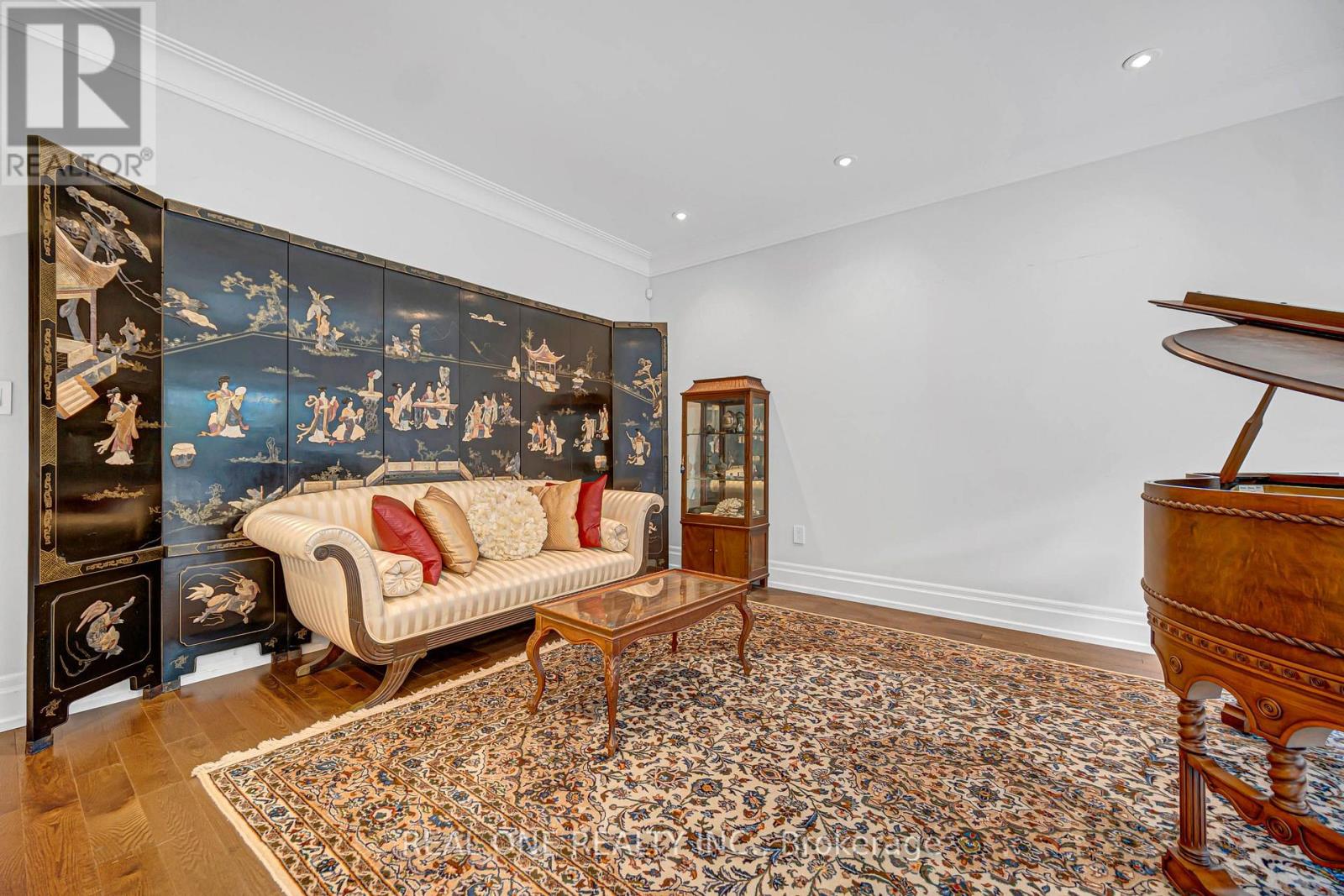 100 Ridelle Avenue, Toronto, Ontario  M6B 1J6 - Photo 6 - C13715548