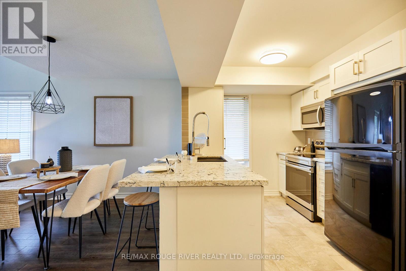 3 - 92 Petra Way, Whitby (Pringle Creek), Ontario  L1R 0A3 - Photo 4 - E13715648