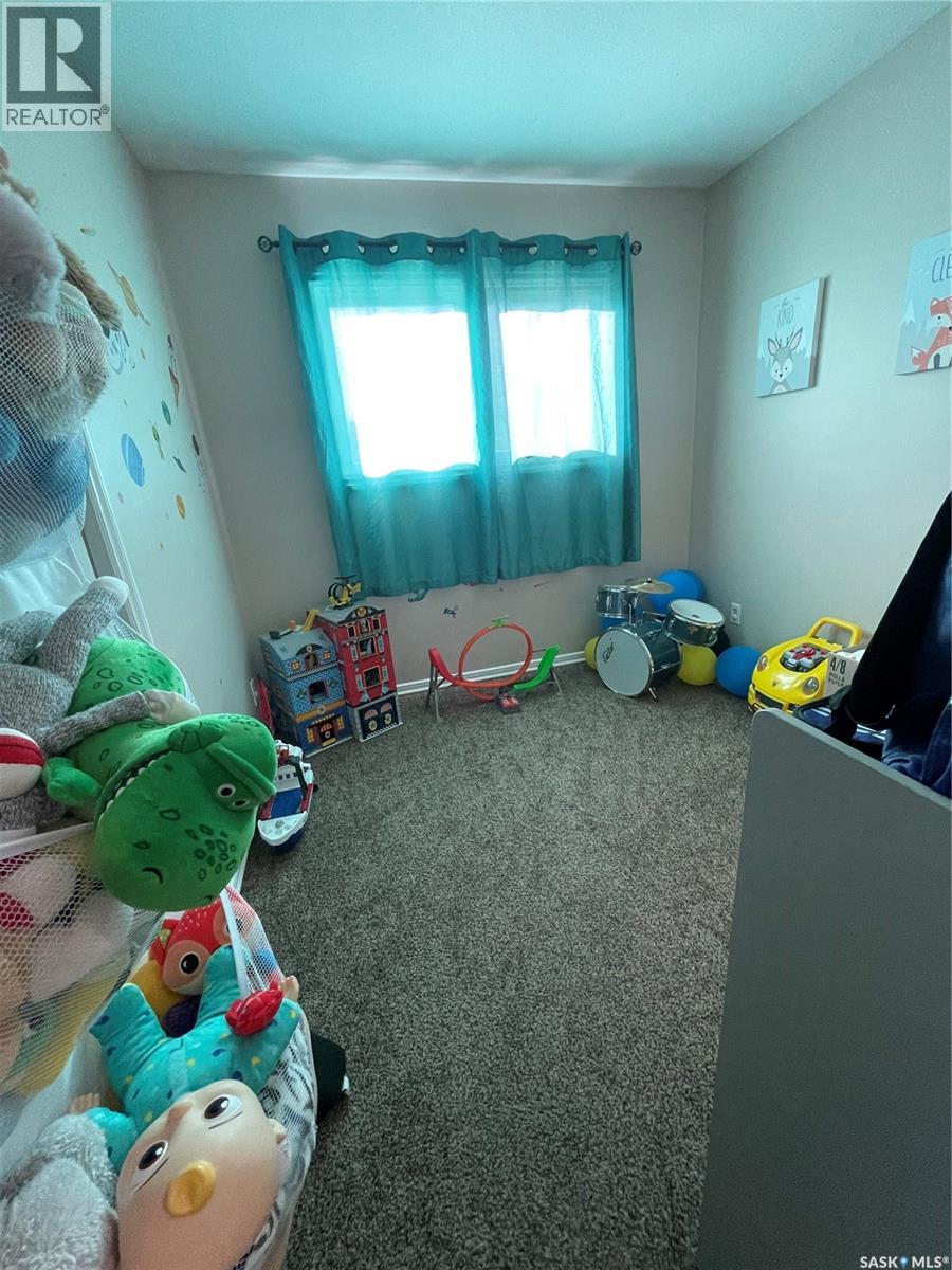 907 Grove Street, Whitewood, Saskatchewan  S0G 5C0 - Photo 12 - SK046346