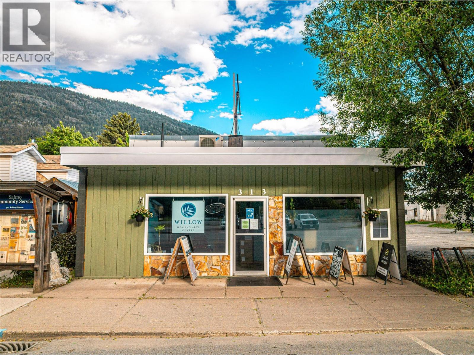 313 Railway Avenue, Salmo, British Columbia