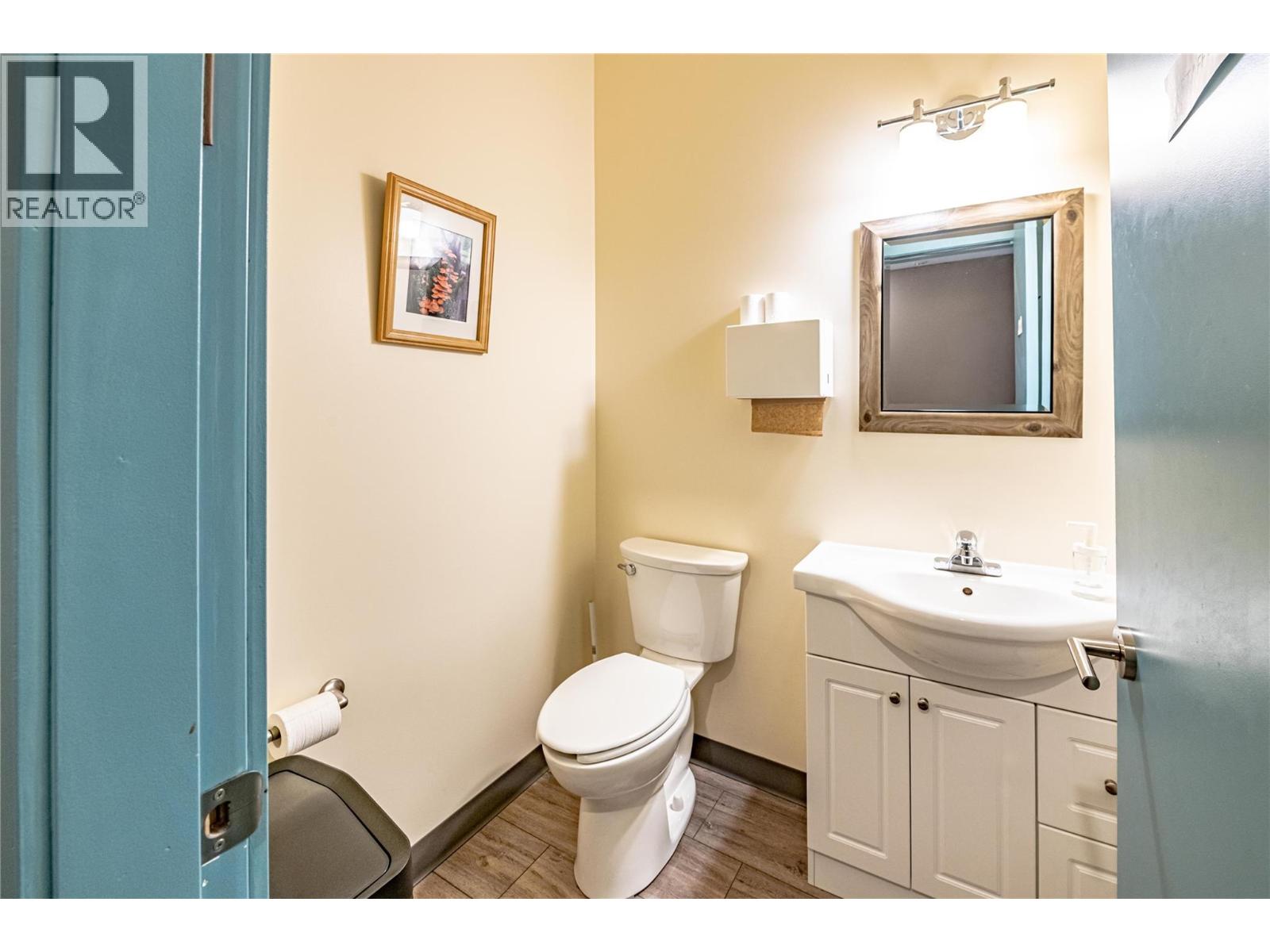 313 Railway Avenue, Salmo, British Columbia  V0G 1Z0 - Photo 20 - 10389591