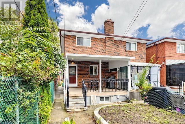 198 Boon Avenue, Toronto, Ontario  M6E 3Z8 - Photo 9 - W13714486