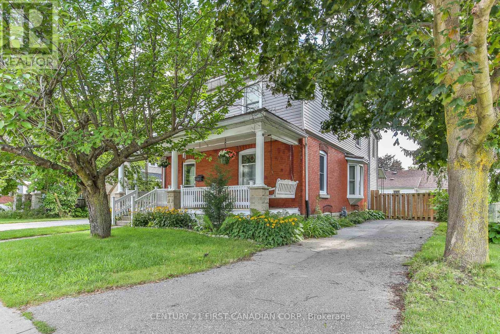 308 Broadway Street, Tillsonburg, Ontario  N4G 3S1 - Photo 3 - X13716328