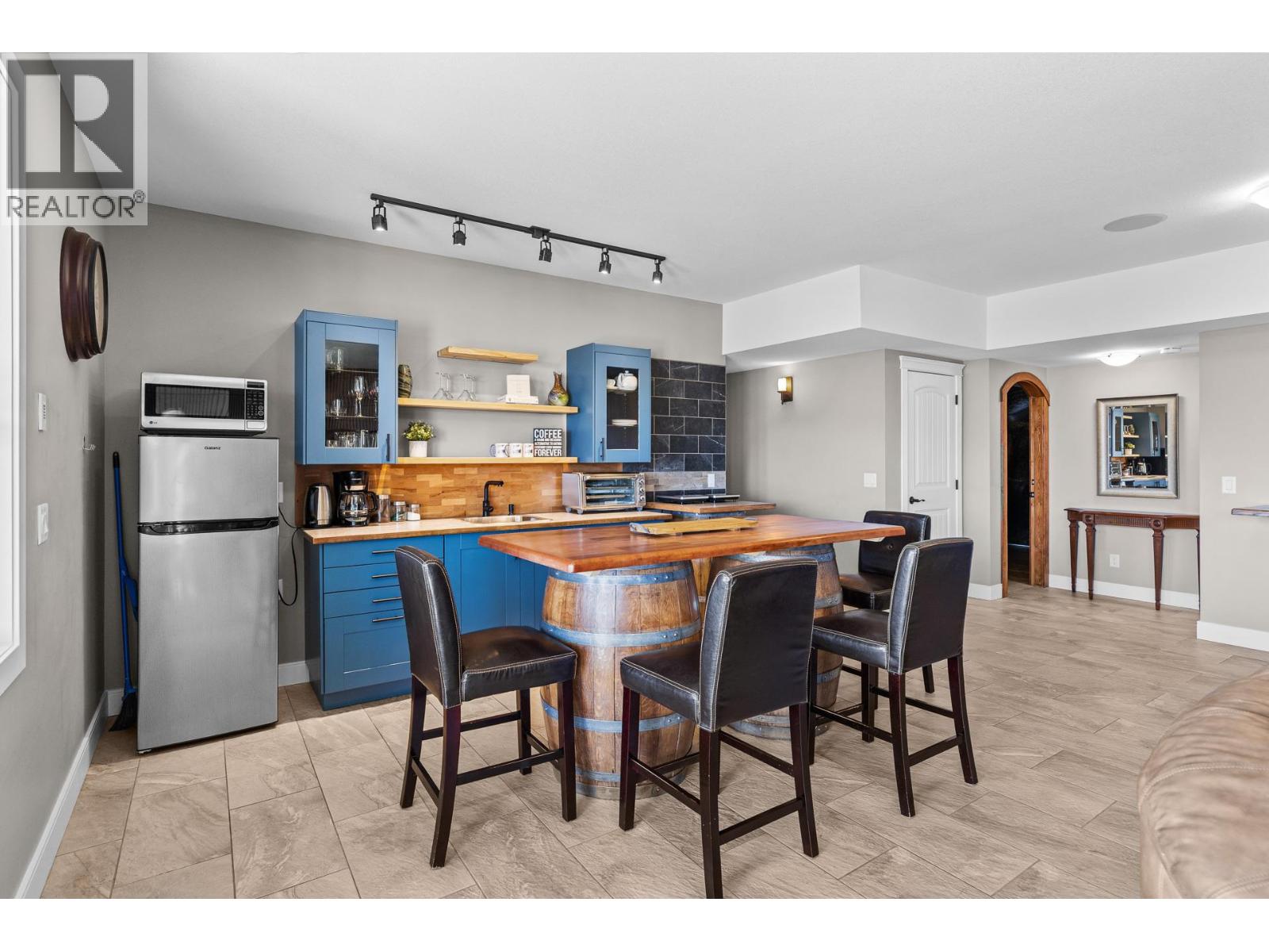 6112 Seymoure Avenue, Peachland, British Columbia  V0H 1X4 - Photo 28 - 10398777