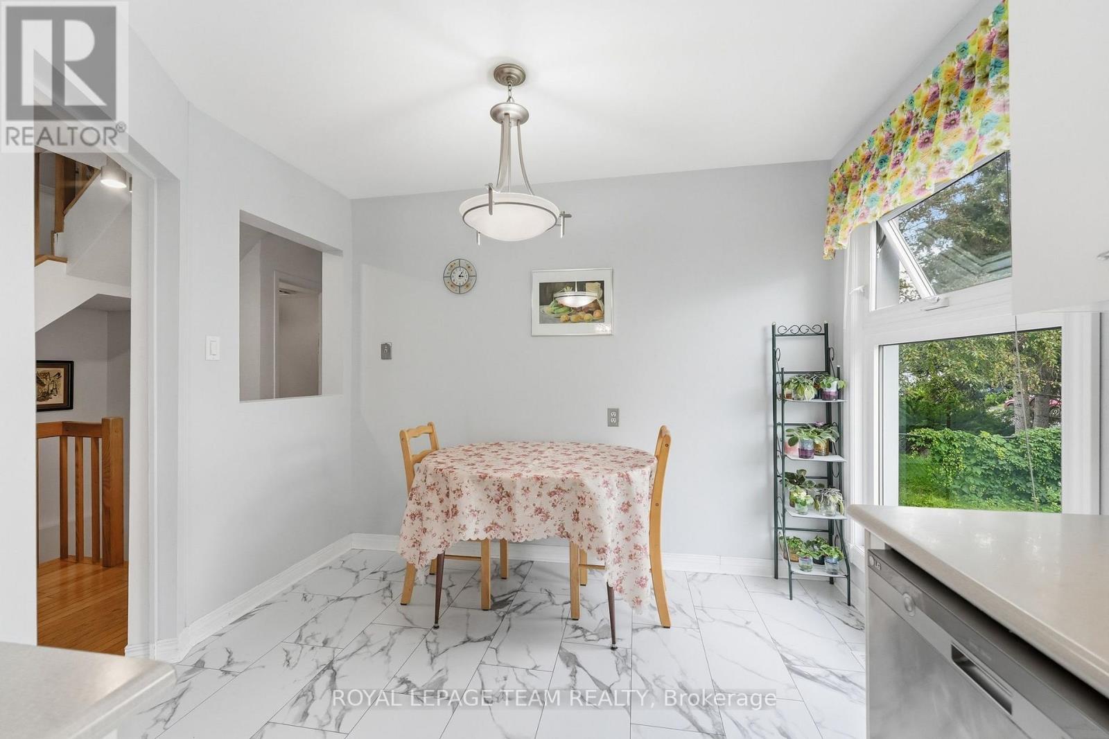 66 Armadale Crescent, Ottawa, Ontario  K2J 3Z3 - Photo 6 - X13716372