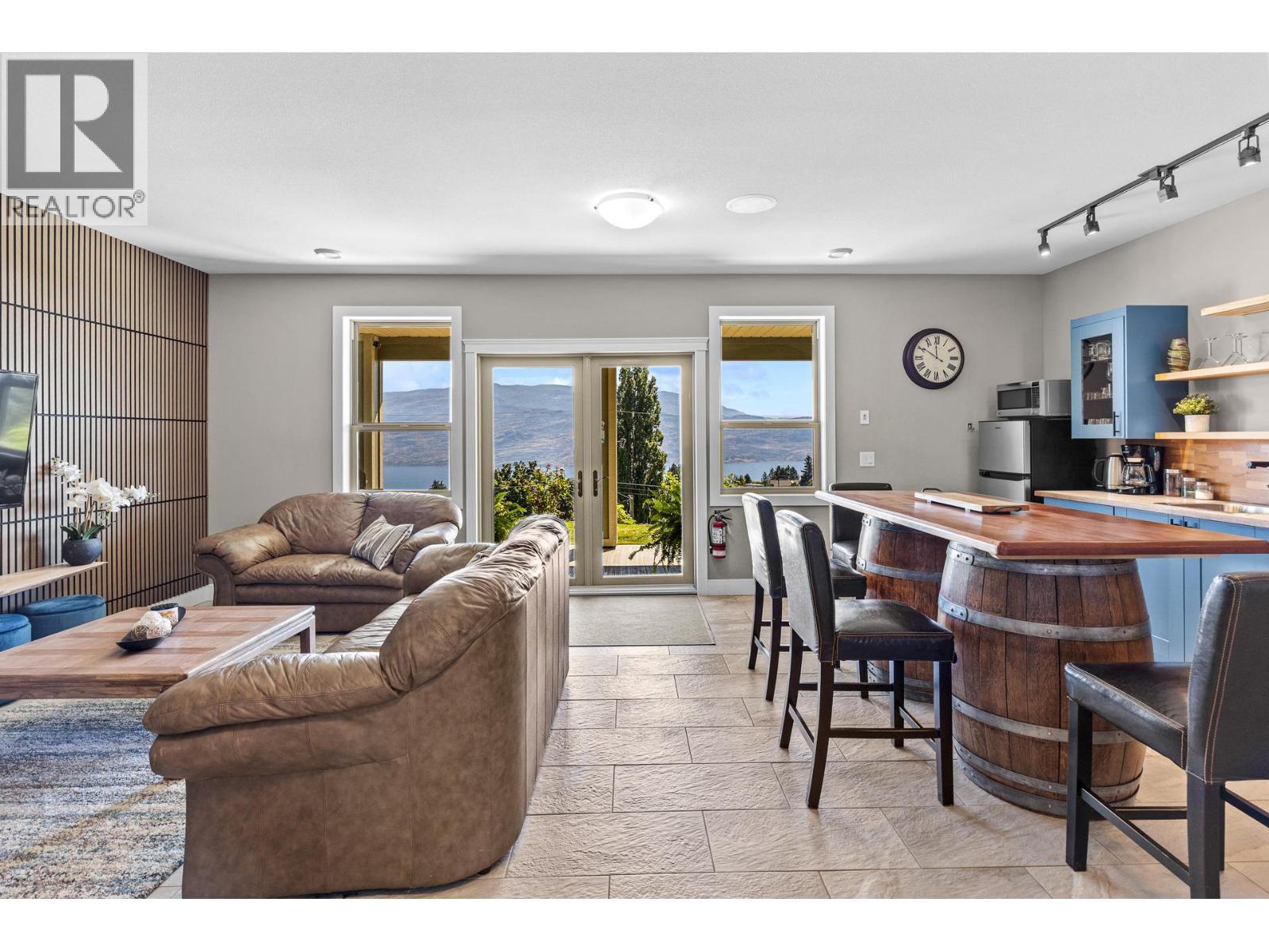 6112 Seymoure Avenue, Peachland, British Columbia  V0H 1X4 - Photo 26 - 10398777