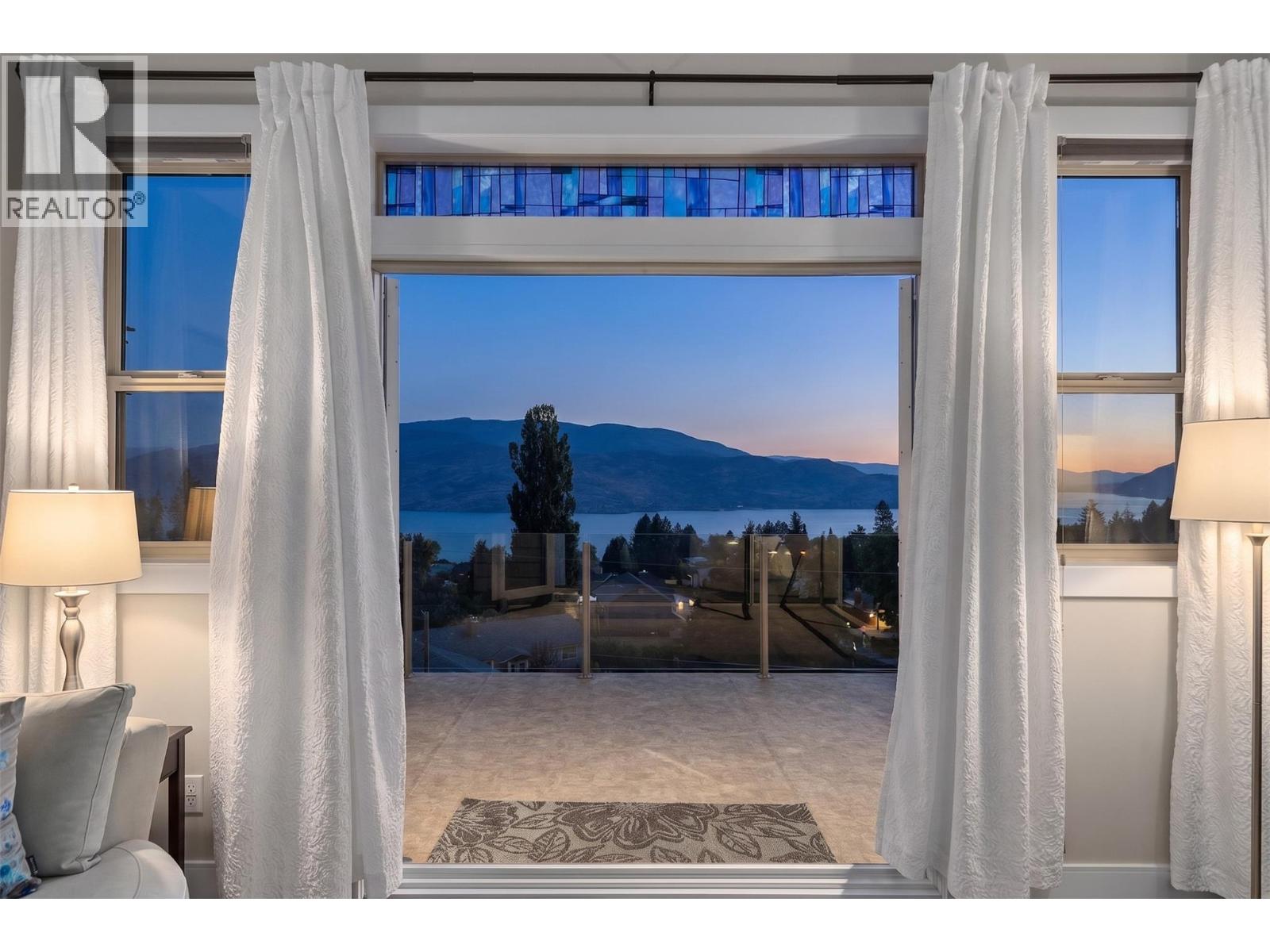 6112 Seymoure Avenue, Peachland, British Columbia  V0H 1X4 - Photo 16 - 10398777