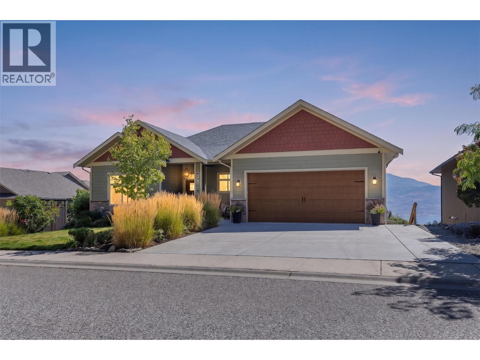 6112 Seymoure Avenue, Peachland, British Columbia  V0H 1X4 - Photo 2 - 10398777
