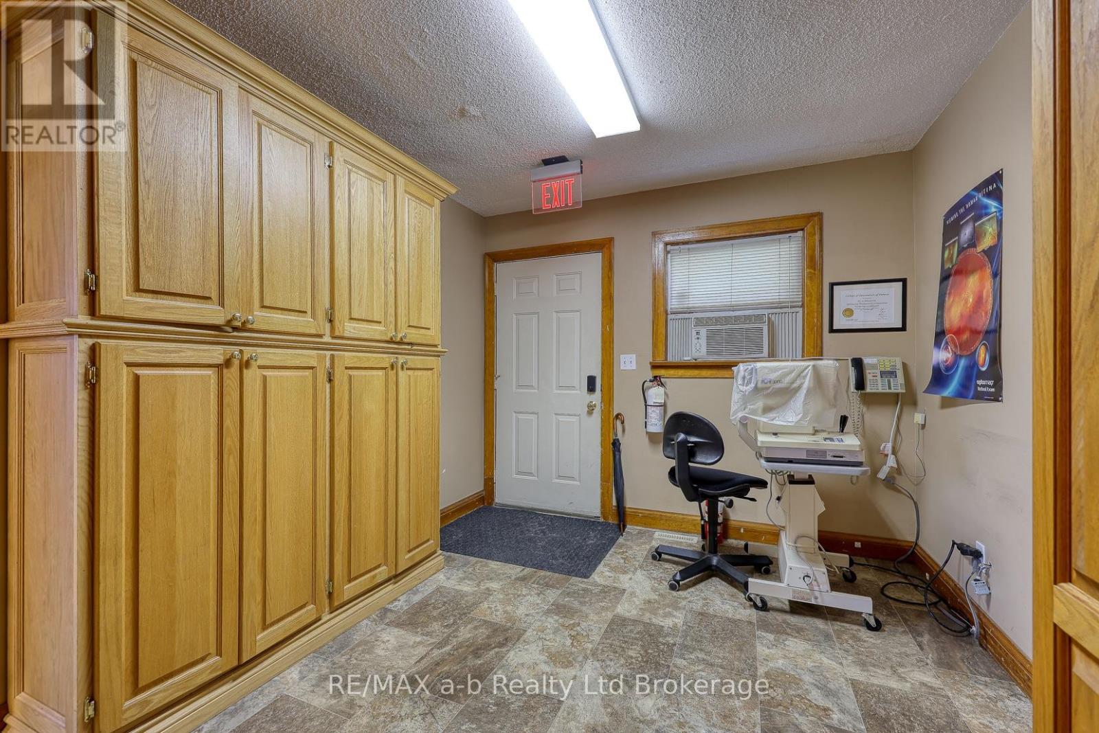 77 Charles Street W, Ingersoll, Ontario  N5C 2L7 - Photo 12 - X13716330