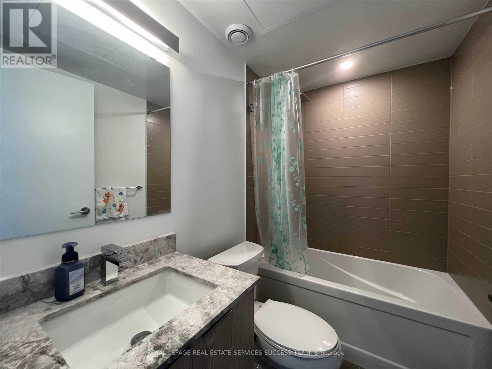 701 - 501 Yonge Street, Toronto, Ontario  M4Y 1Y4 - Photo 6 - C13716298