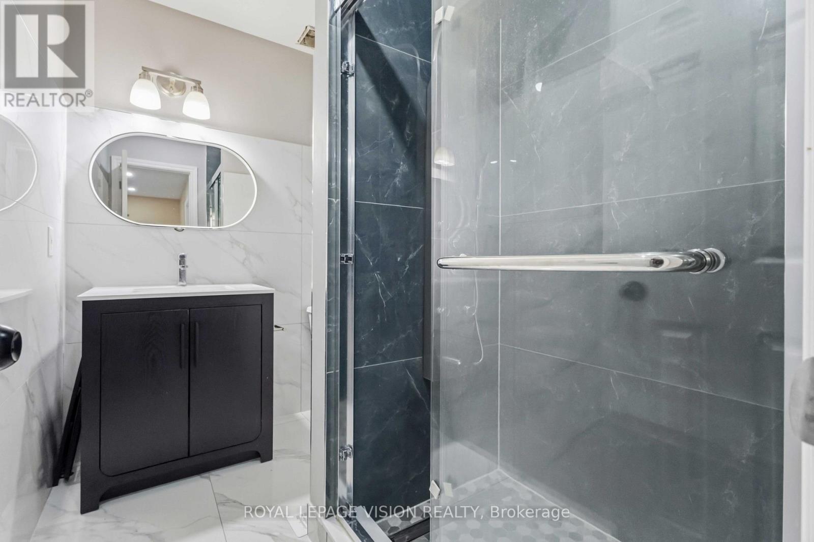 1815 Dalhousie Crescent, Oshawa, Ontario L1G 8C5 - Photo 10 - E13716332