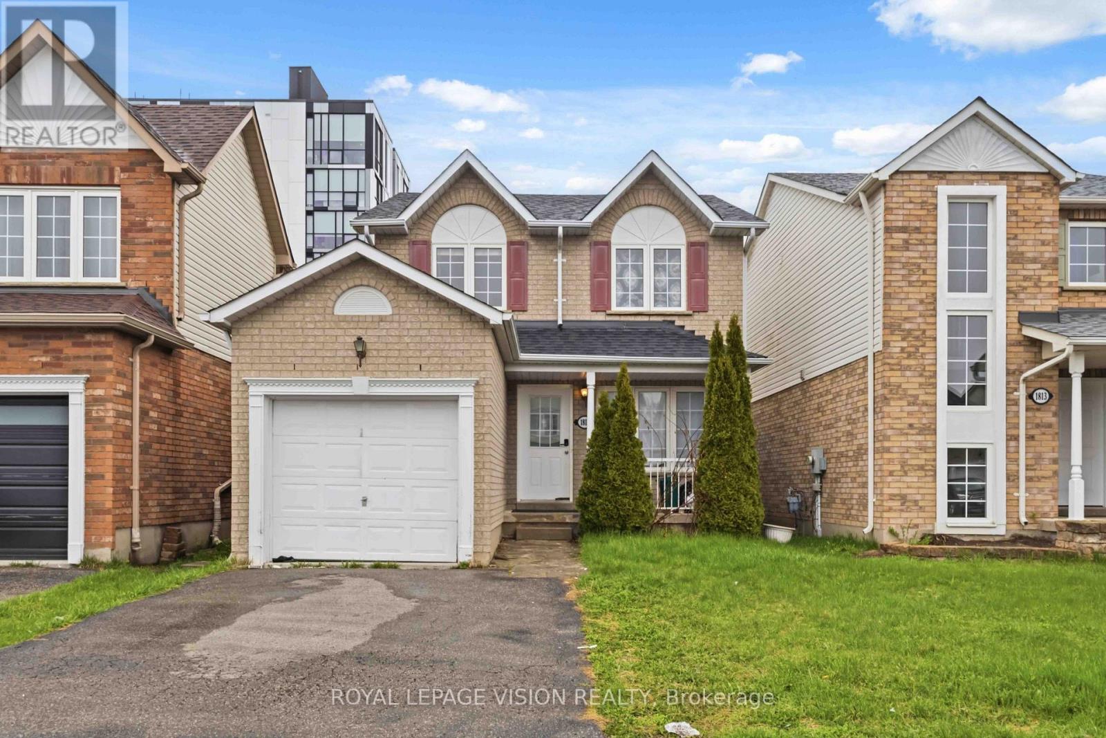1815 Dalhousie Crescent, Oshawa, Ontario L1G 8C5 - Photo 2 - E13716332