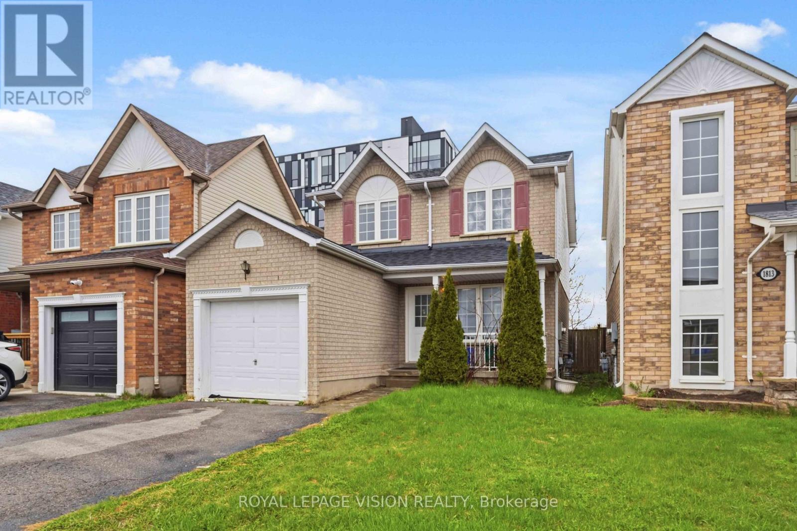 1815 Dalhousie Crescent, Oshawa, Ontario L1G 8C5 - Photo 3 - E13716332