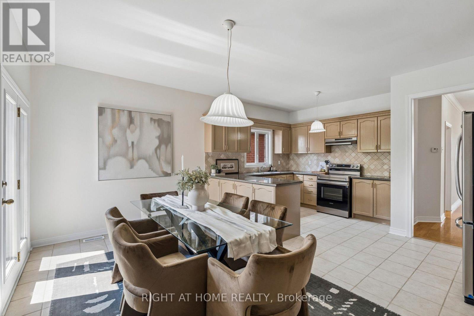 251 Sonoma Boulevard, Vaughan, Ontario  L4H 1R5 - Photo 11 - N13716362
