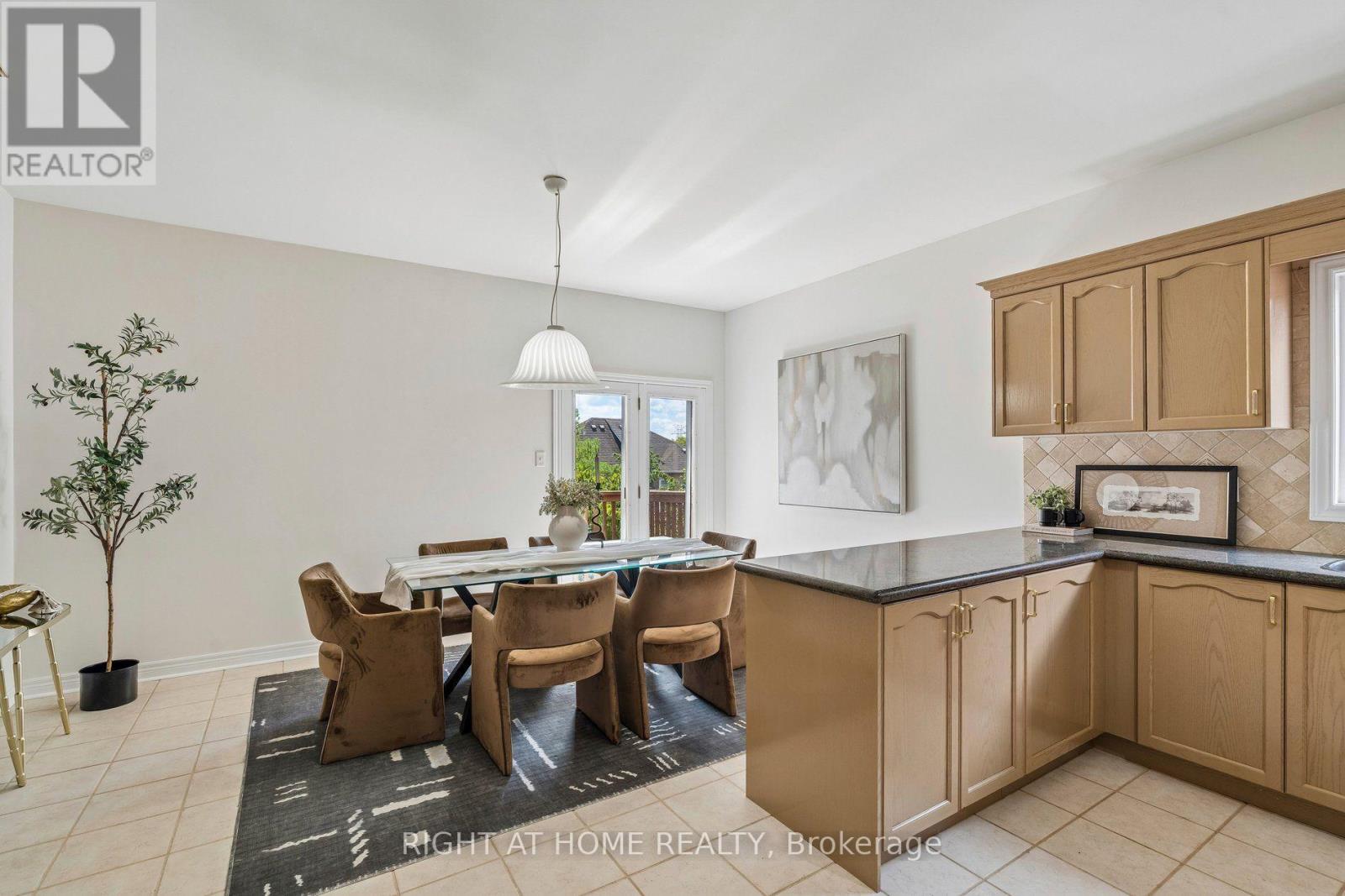 251 Sonoma Boulevard, Vaughan, Ontario  L4H 1R5 - Photo 12 - N13716362
