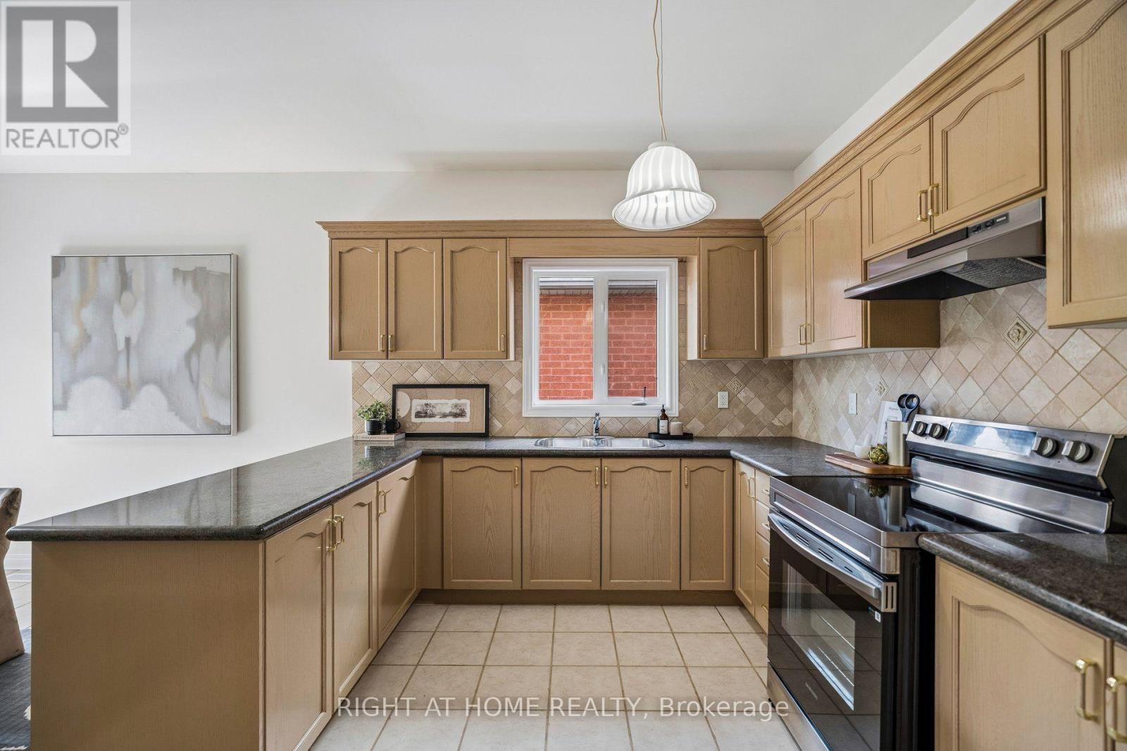 251 Sonoma Boulevard, Vaughan, Ontario  L4H 1R5 - Photo 14 - N13716362