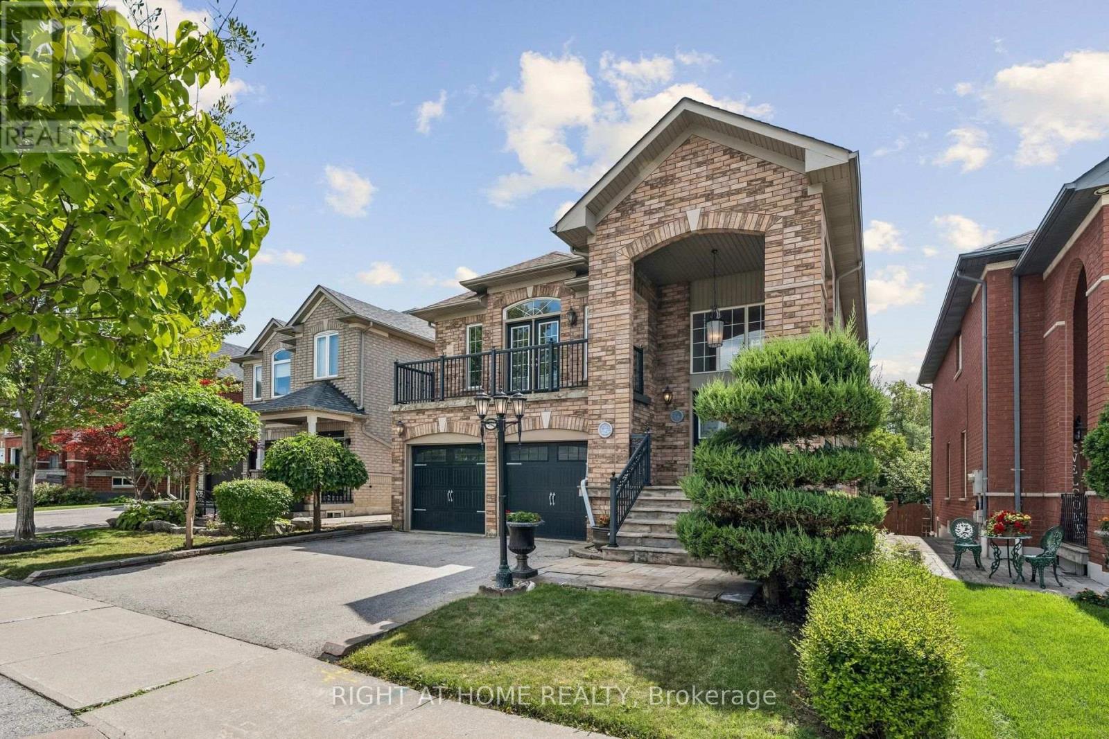 251 Sonoma Boulevard, Vaughan, Ontario  L4H 1R5 - Photo 3 - N13716362