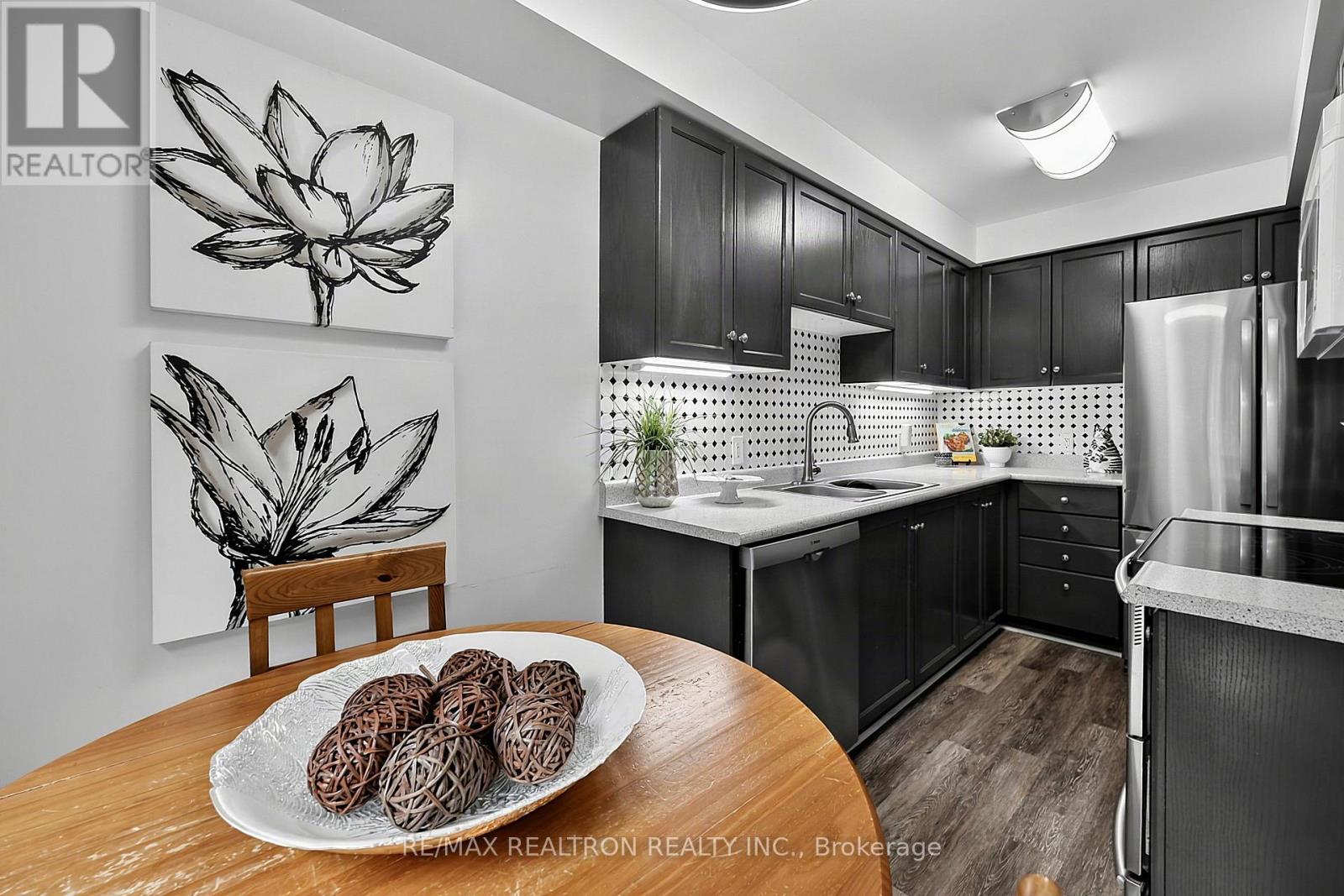 282 Ferndale Drive S, Barrie, Ontario  L4N 8J9 - Photo 20 - S13716366