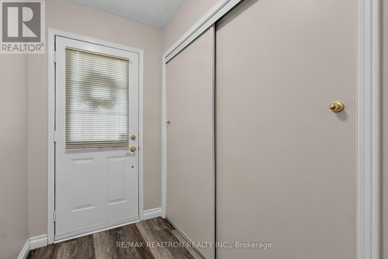282 Ferndale Drive S, Barrie, Ontario  L4N 8J9 - Photo 6 - S13716366