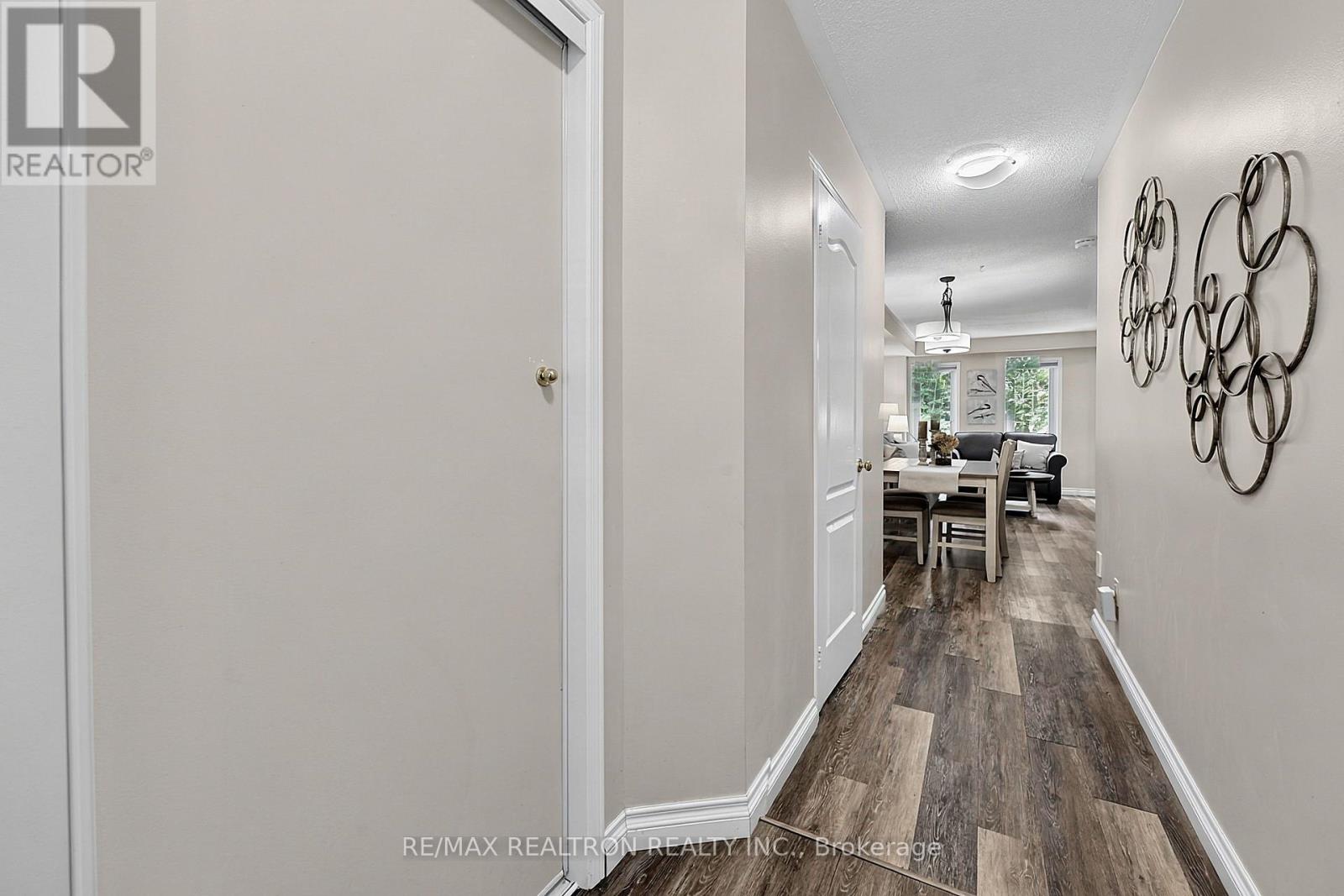 282 Ferndale Drive S, Barrie, Ontario  L4N 8J9 - Photo 7 - S13716366