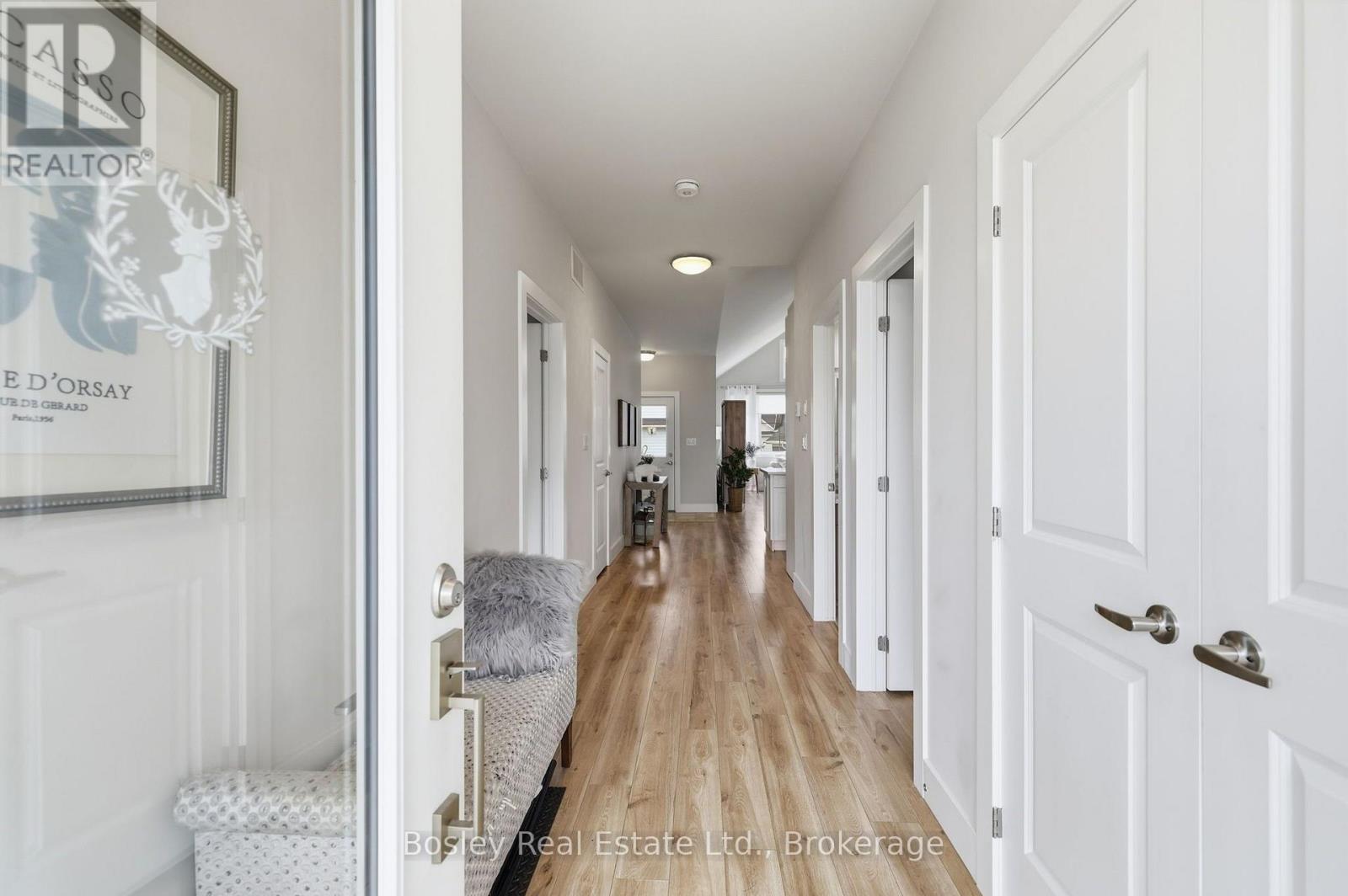 104 Sycamore Street, Blue Mountains, Ontario  L9Y 5S9 - Photo 4 - X13716318