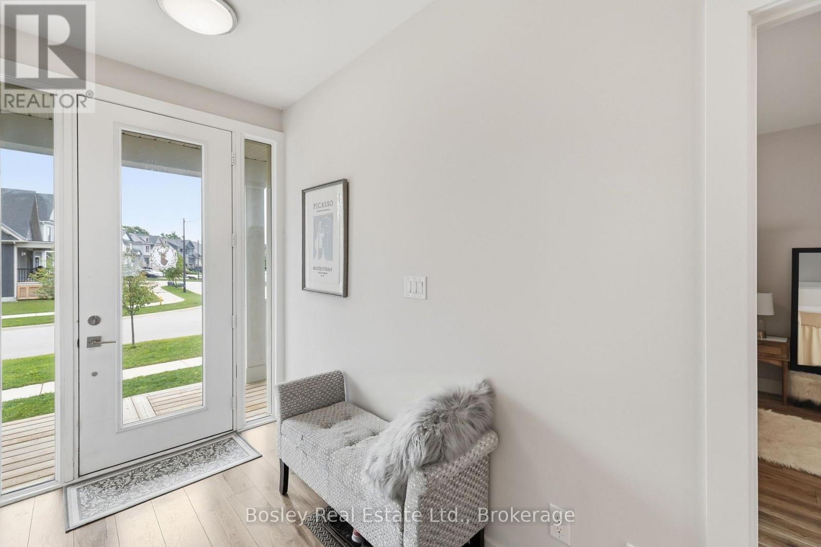 104 Sycamore Street, Blue Mountains, Ontario  L9Y 5S9 - Photo 5 - X13716318