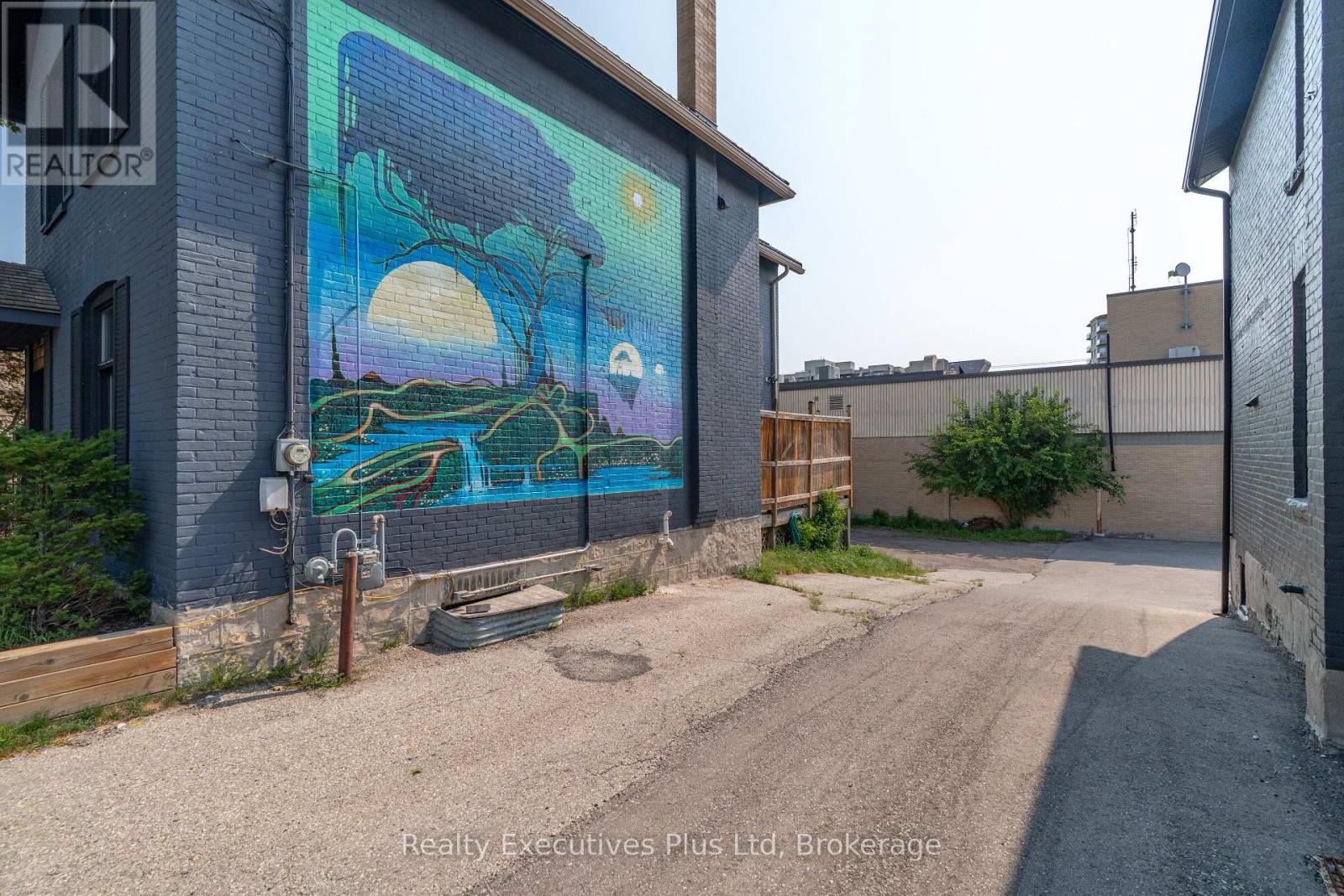 83 Surrey Street E, Guelph (Downtown), Ontario  N1H 3P7 - Photo 16 - X13716374