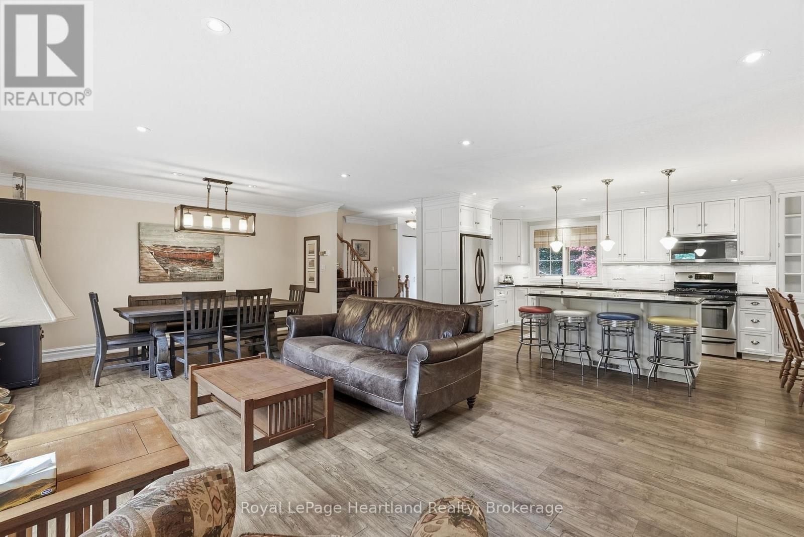 595 Inkerman Street W, North Perth (Listowel), Ontario  N4W 1C7 - Photo 5 - X13716380