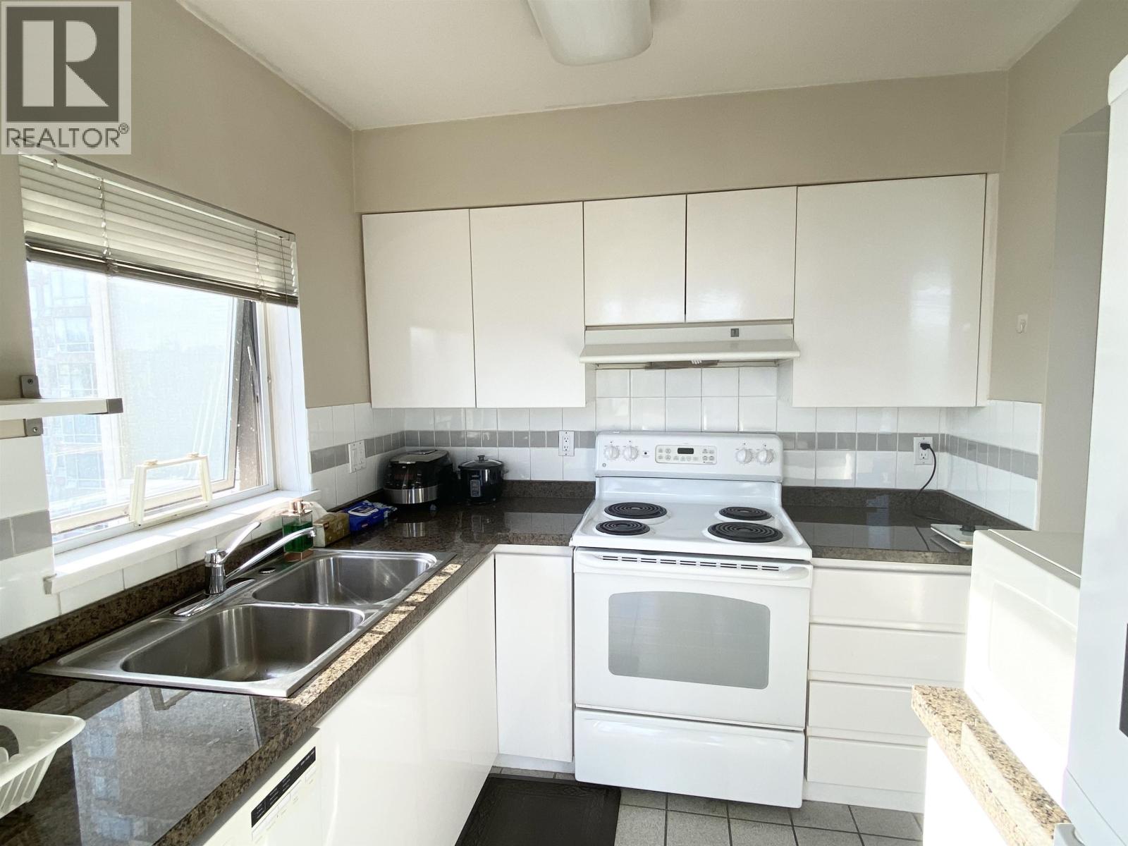 906 9623 Manchester Drive, Burnaby, British Columbia  V3N 4Y8 - Photo 20 - R3152820