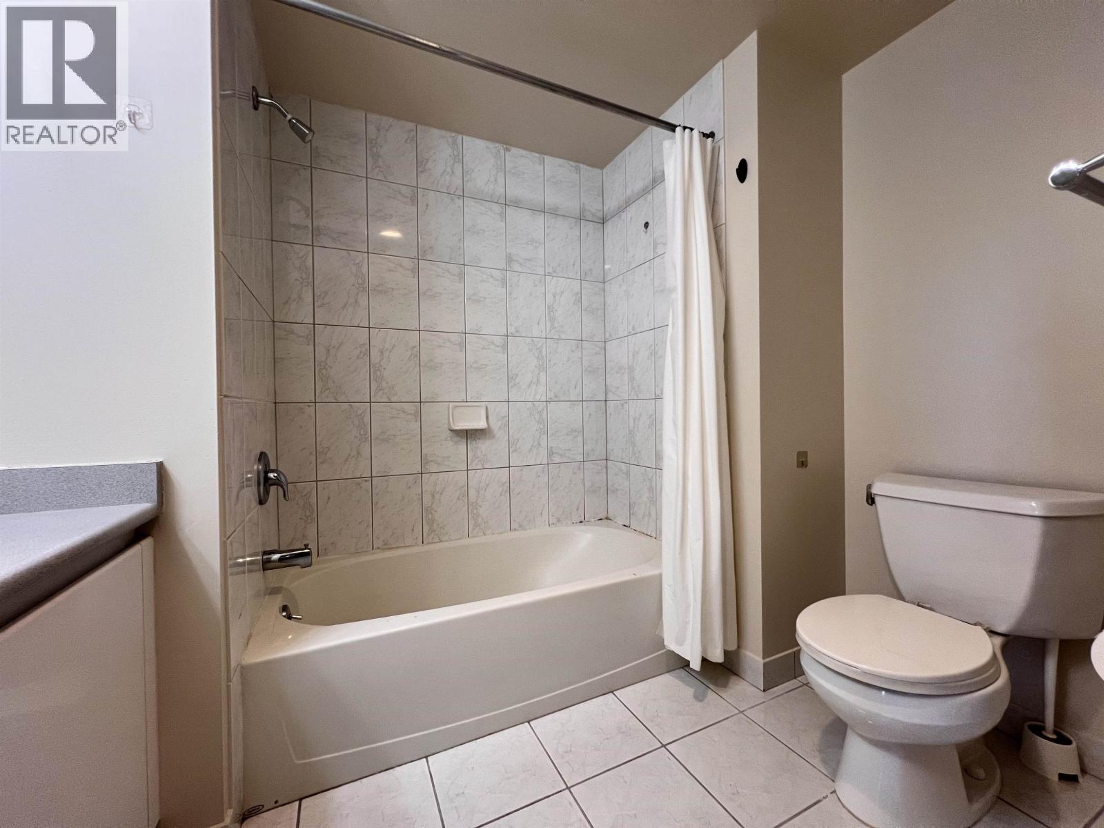 906 9623 Manchester Drive, Burnaby, British Columbia  V3N 4Y8 - Photo 14 - R3152820
