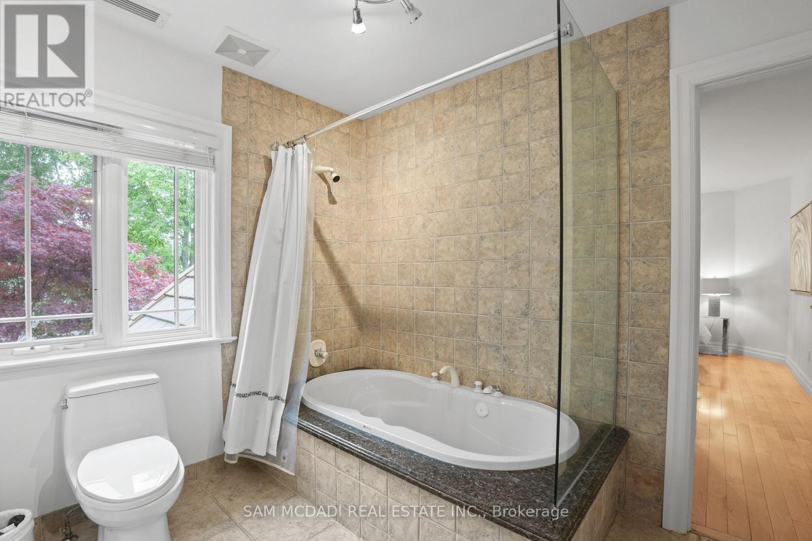 1382 Aldo Drive, Mississauga, Ontario  L5H 3E9 - Photo 32 - W13716314