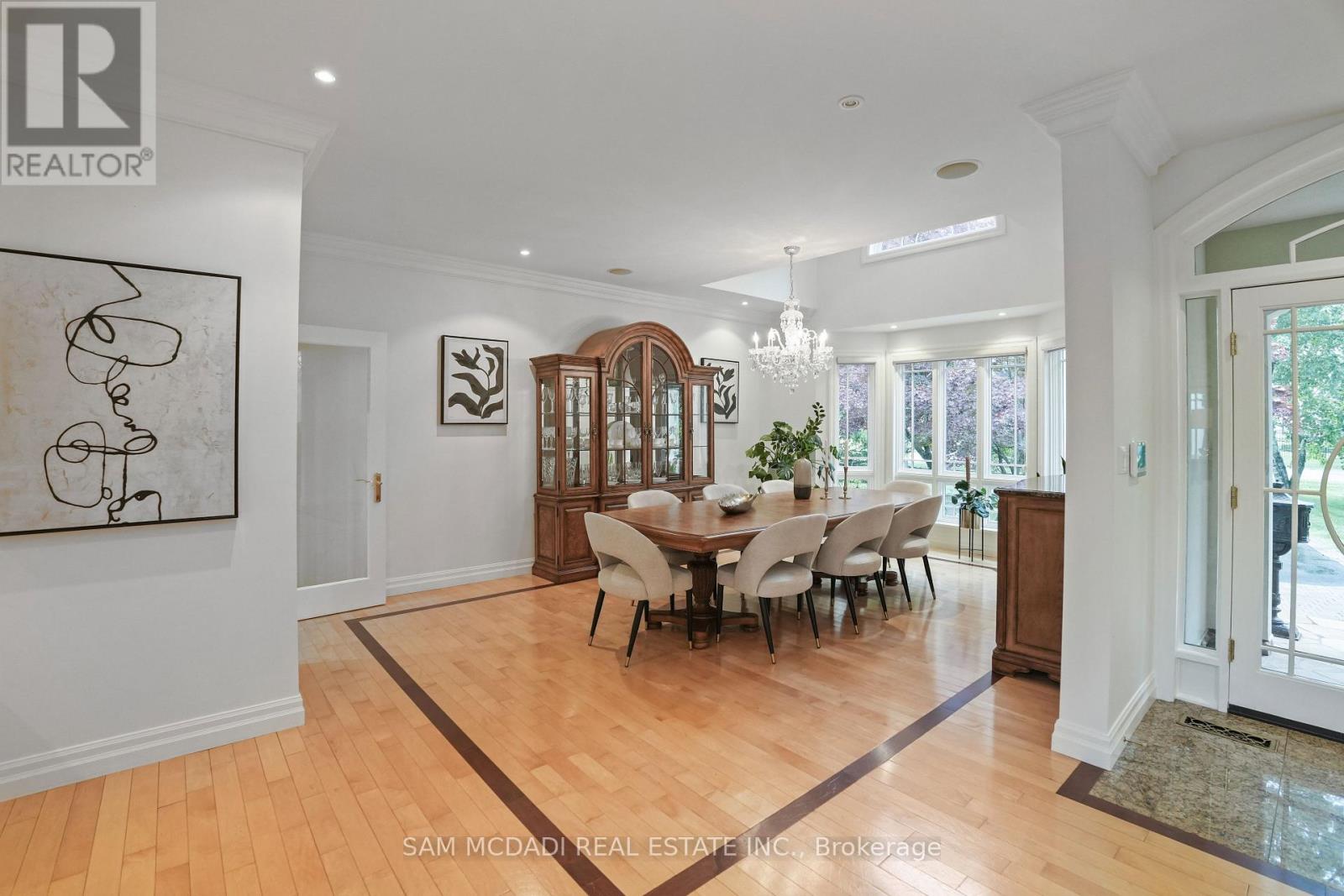 1382 Aldo Drive, Mississauga, Ontario  L5H 3E9 - Photo 5 - W13716314