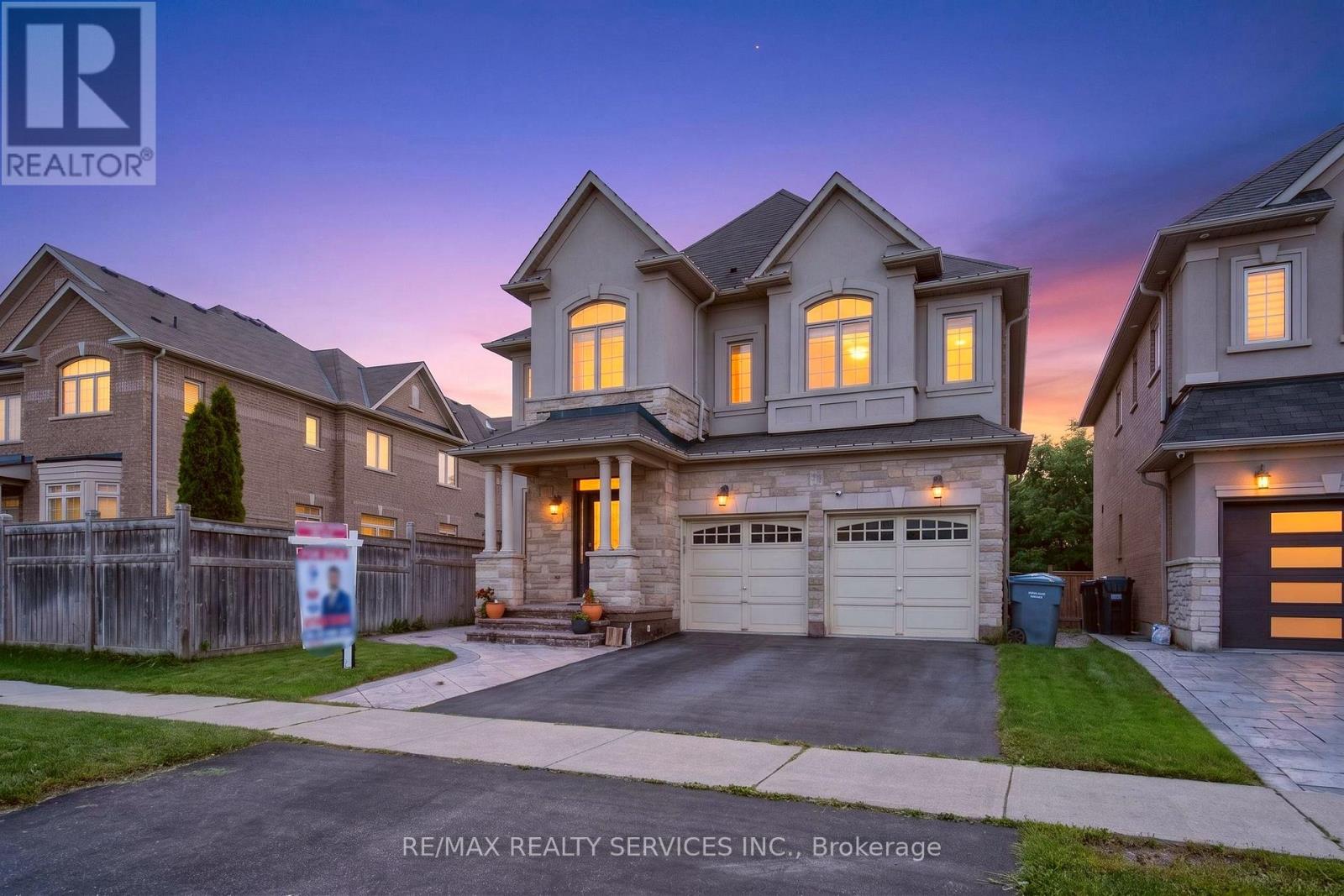 15 BONNIE BRAES DRIVE, Brampton, Ontario