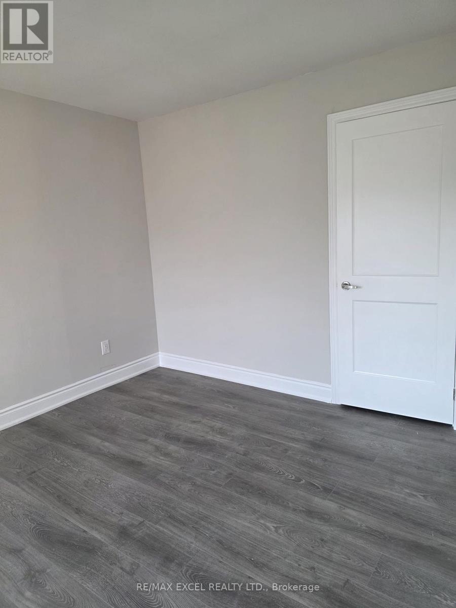 Upper Floor - 420 Winfield Terrace, Mississauga, Ontario  L5R 1P2 - Photo 10 - W13716356