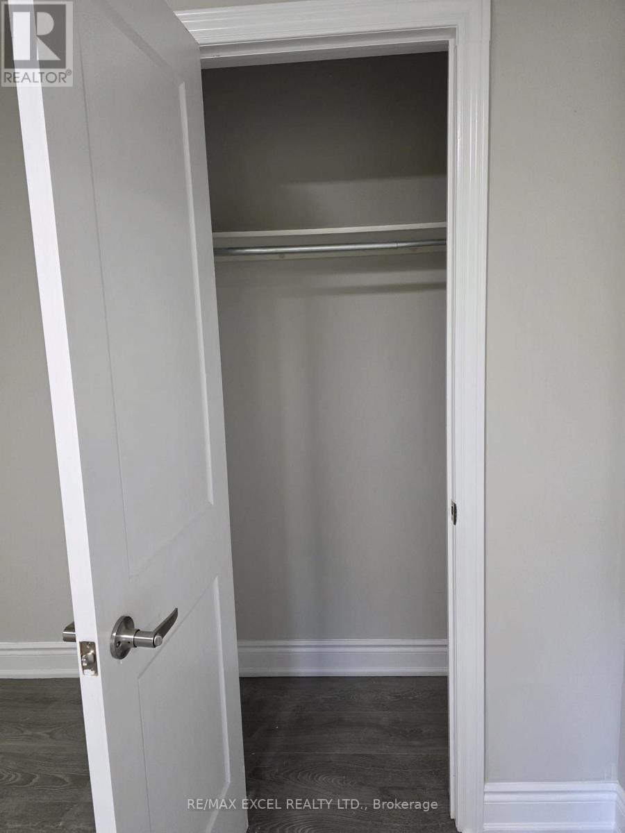 Upper Floor - 420 Winfield Terrace, Mississauga, Ontario  L5R 1P2 - Photo 11 - W13716356